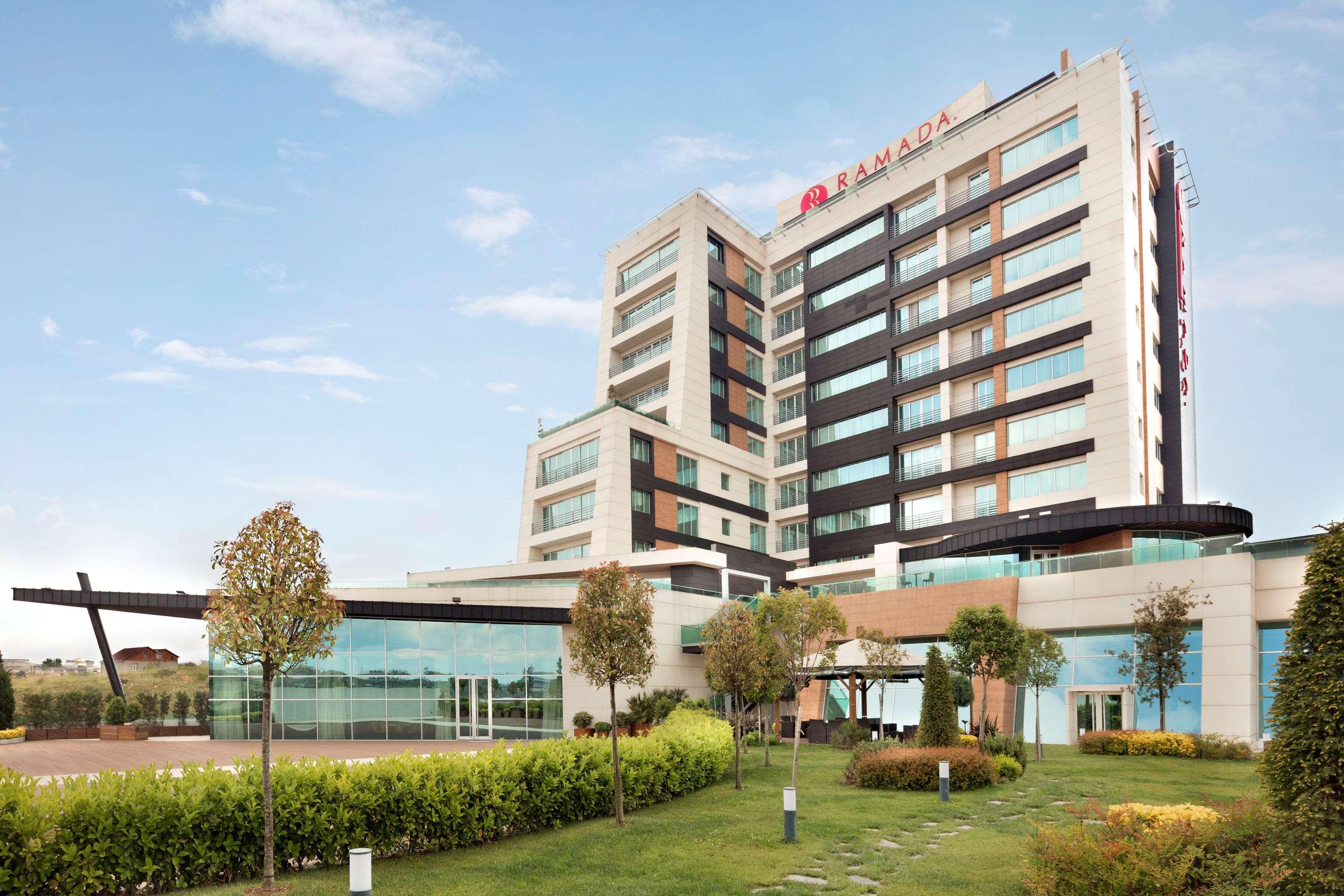 Alibaba https://cdn.alibaba.ir/ostorage/hotel/images/3F0F66AB/857BD40579ABB896FD5EB56753B53E7B.jpg