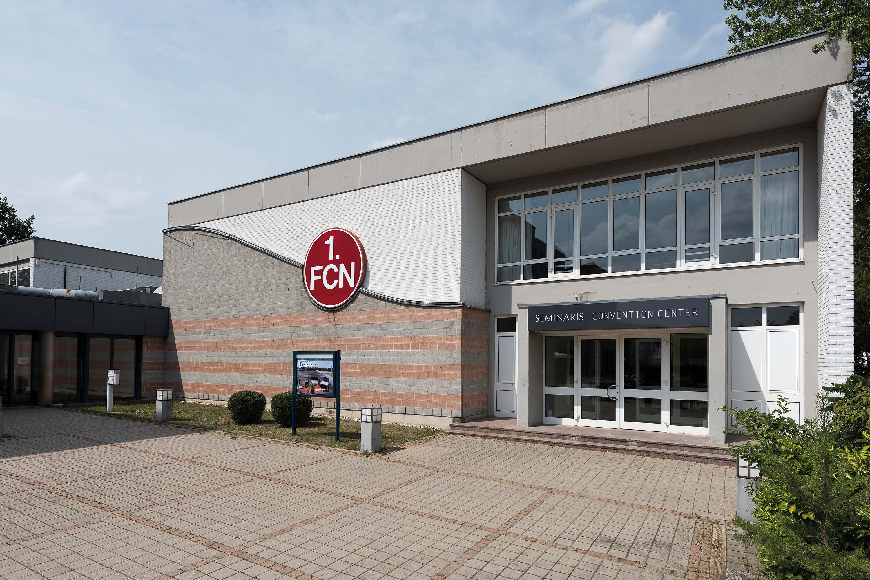 Alibaba https://cdn.alibaba.ir/ostorage/hotel/images/3F4E92CE/1681FE8B0FD3B70B83EF130165BA4AB1.jpg