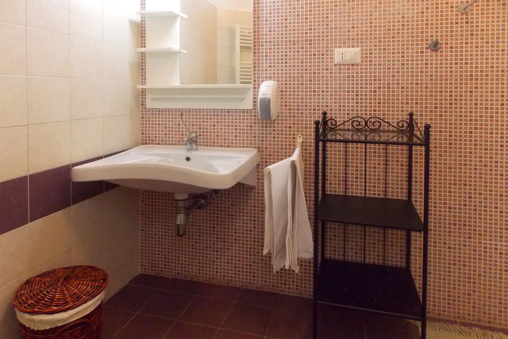 هتل Milan Hostel Colours میلان