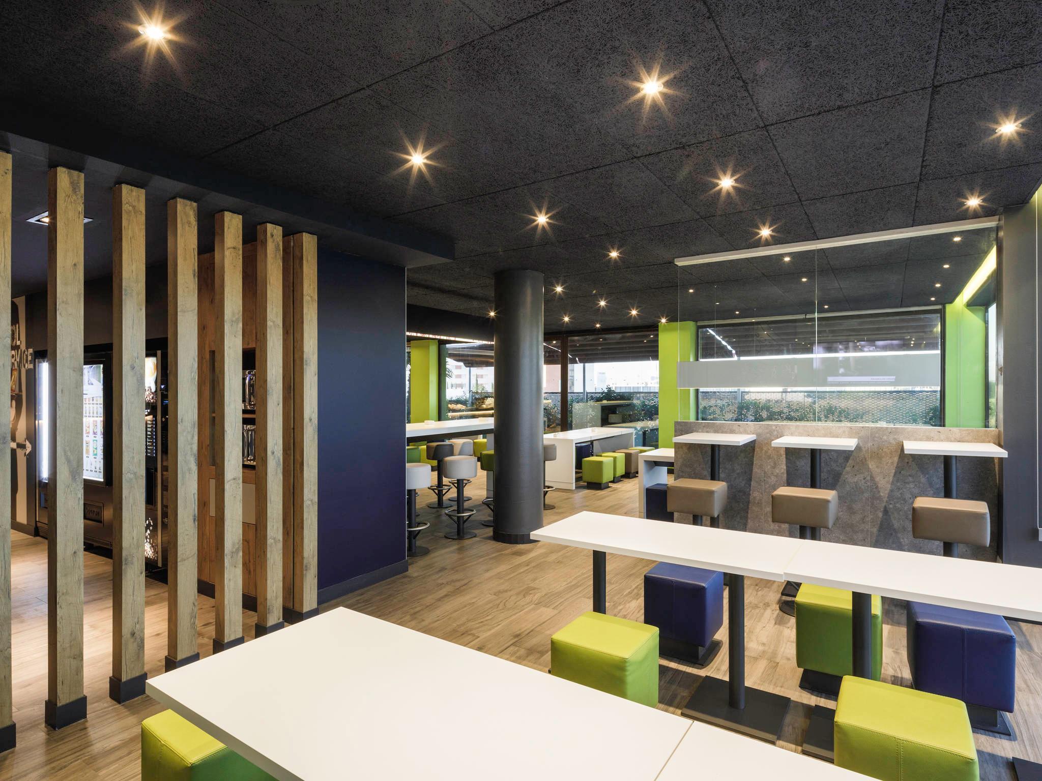 هتل ibis budget Malaga Aeropuerto Avenida Velazquez مالاگا