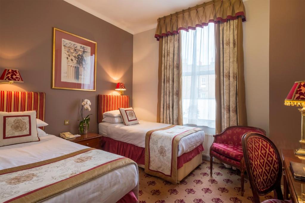 هتل London Lodge Hotel لندن