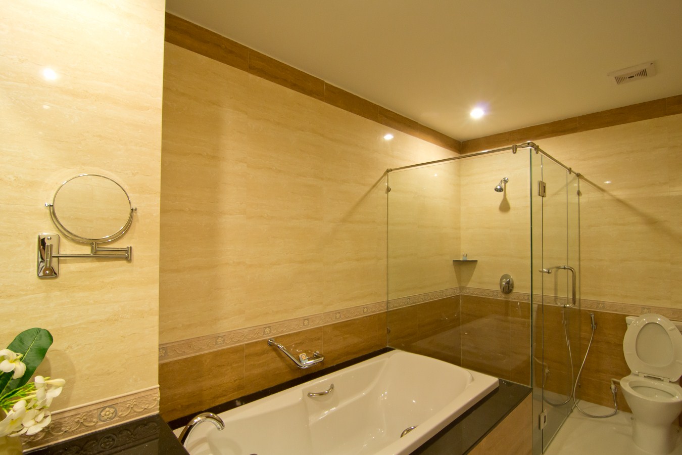 هتل Welcome World Beach Resort & Spa پاتایا