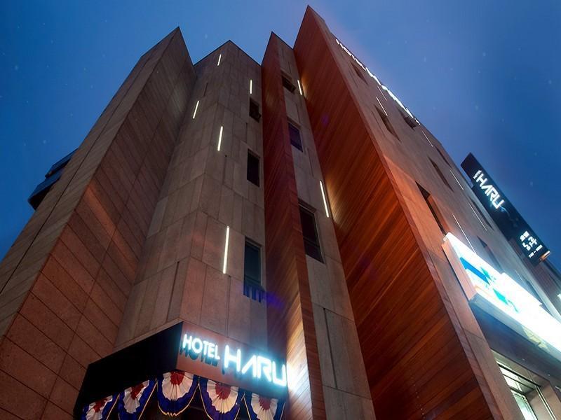 هتل Hotel Haru Jeju City