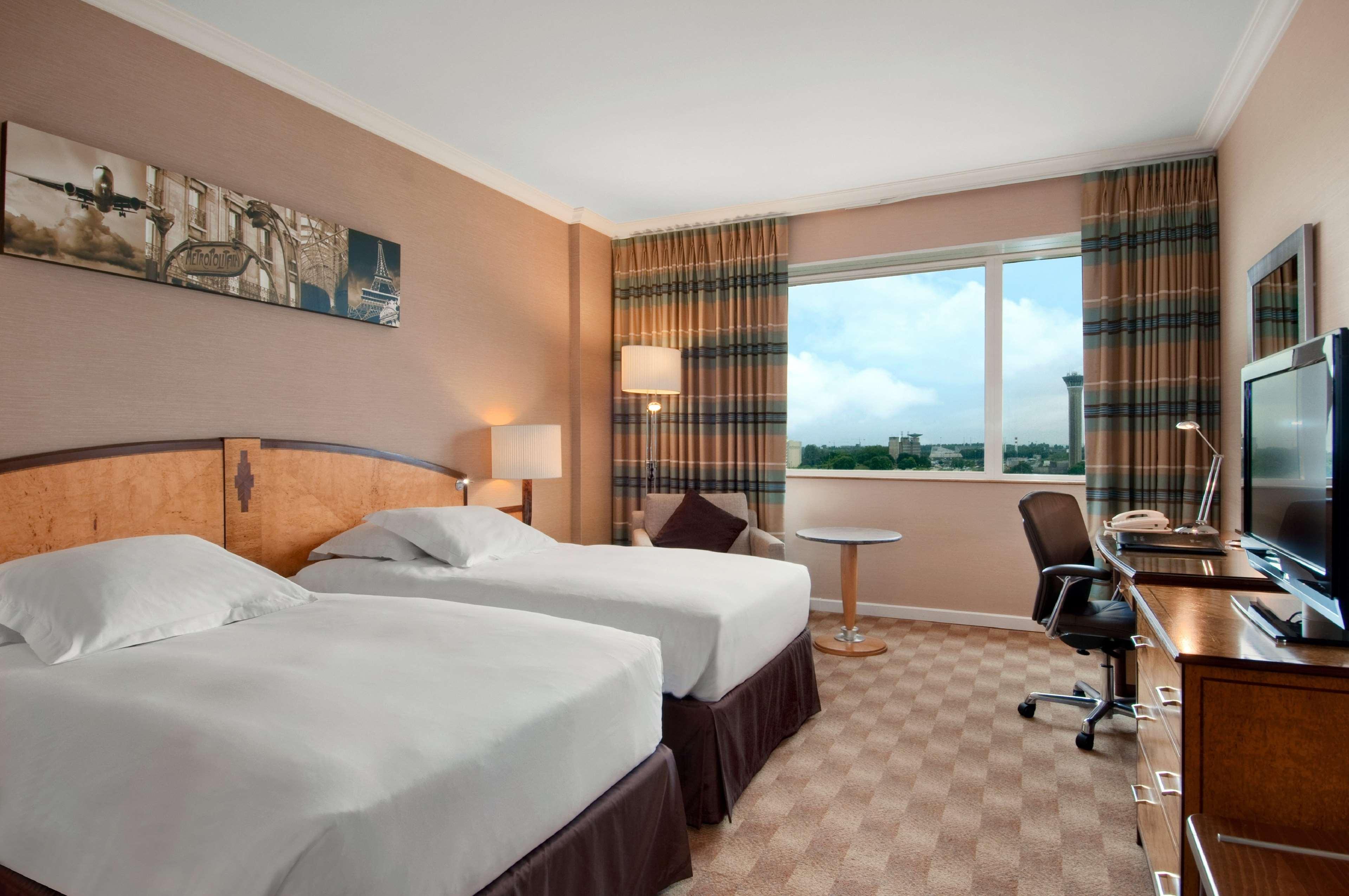 هتل Hilton Paris Charles de Gaulle Airport Roissy-en-France