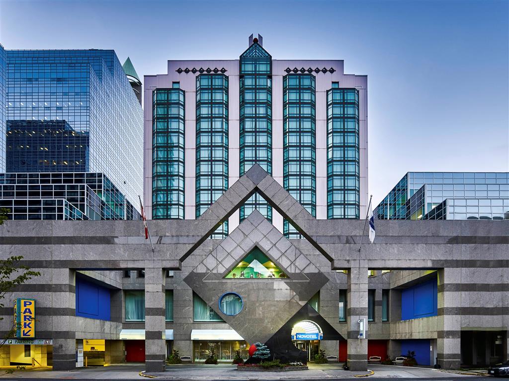 هتل Novotel Toronto North York تورنتو