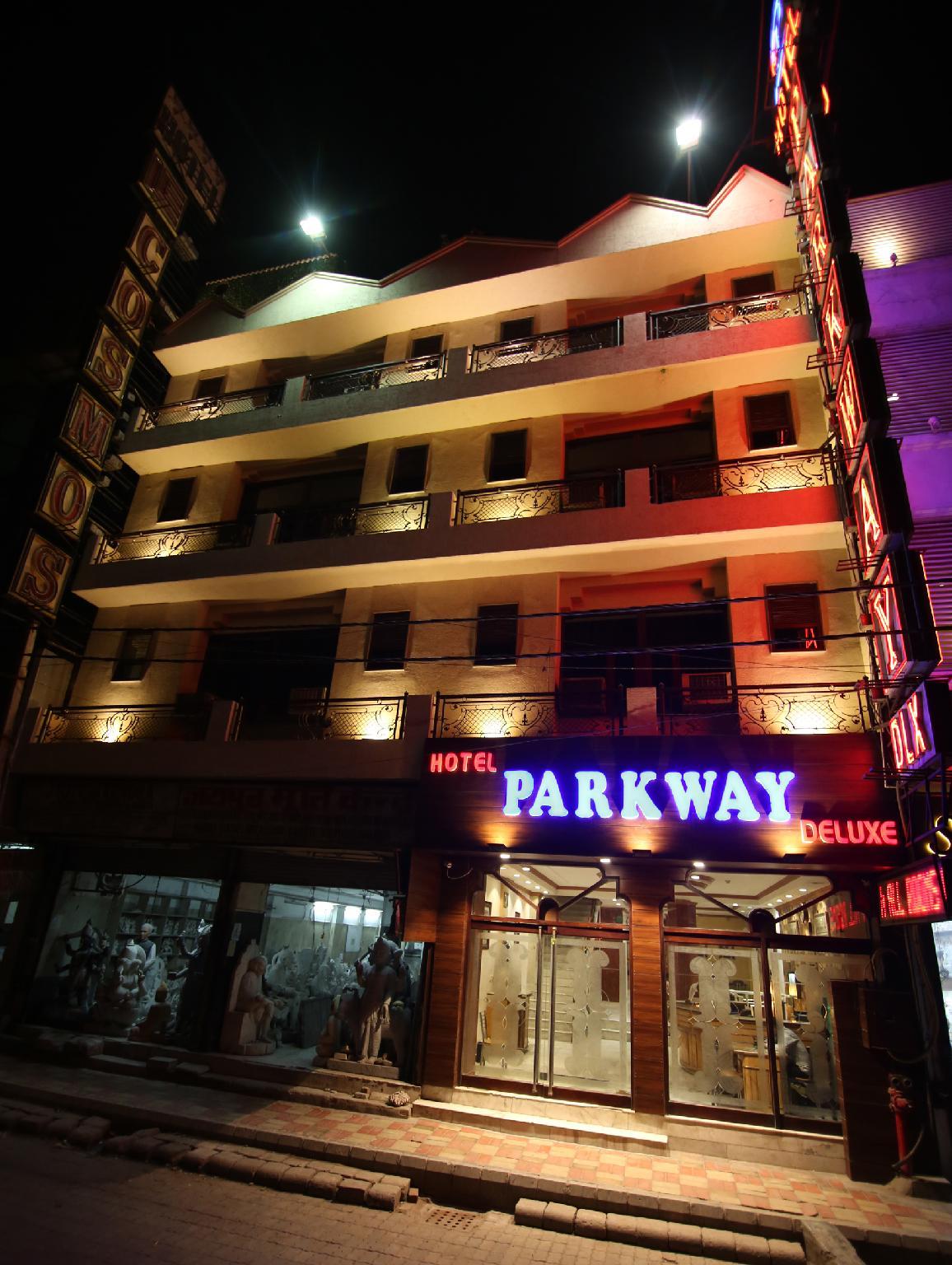 هتل Hotel Parkway Deluxe دهلی