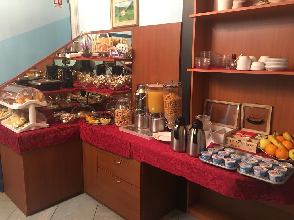 هتل The Best میلان