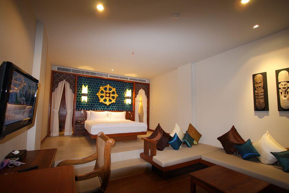 هتل Rawai Palm Beach Resort Rawai