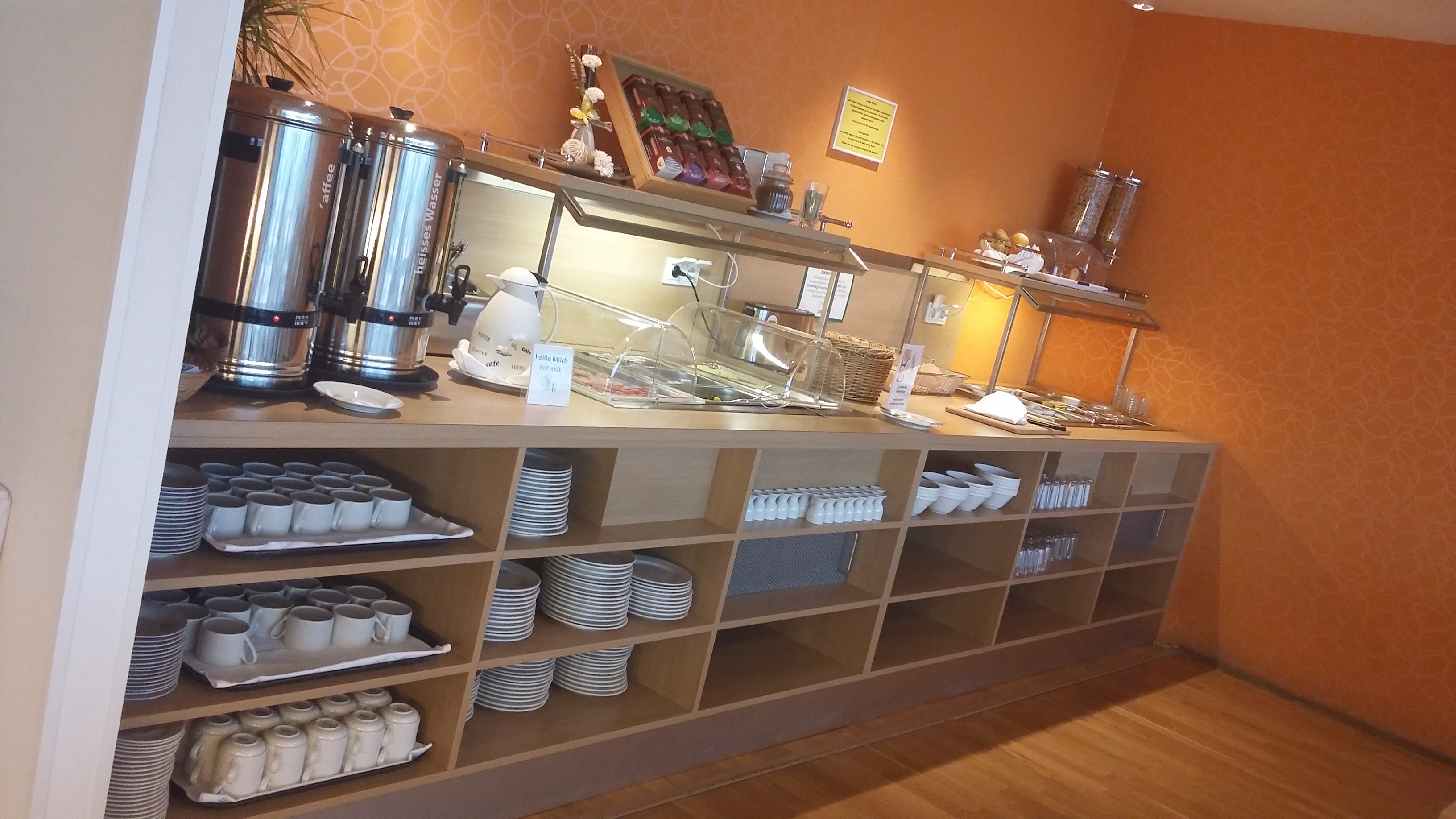 هتل Orange Wings Wiener Neustadt Wiener Neustadt