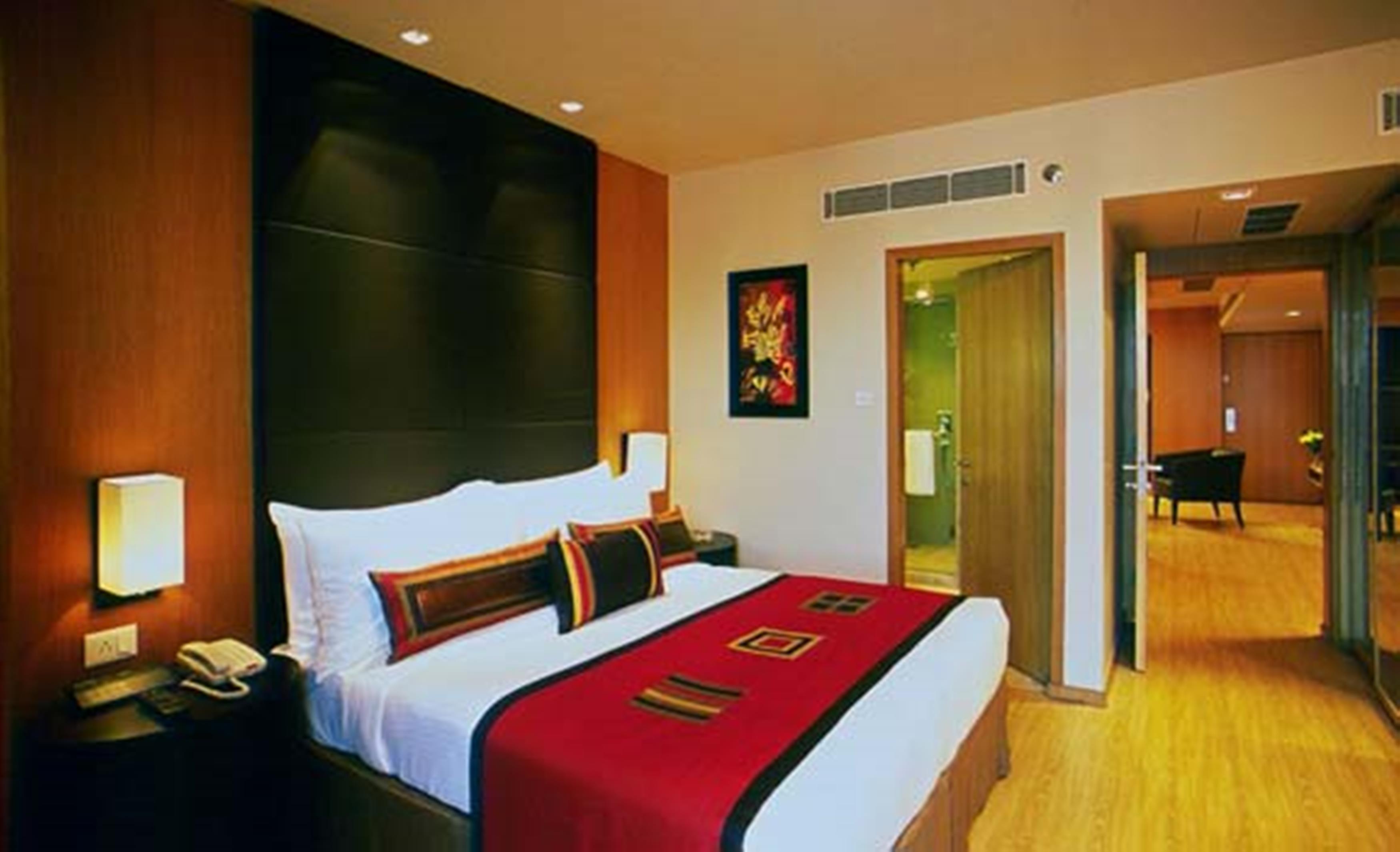 هتل Svelte Hotel & Personal Suites دهلی