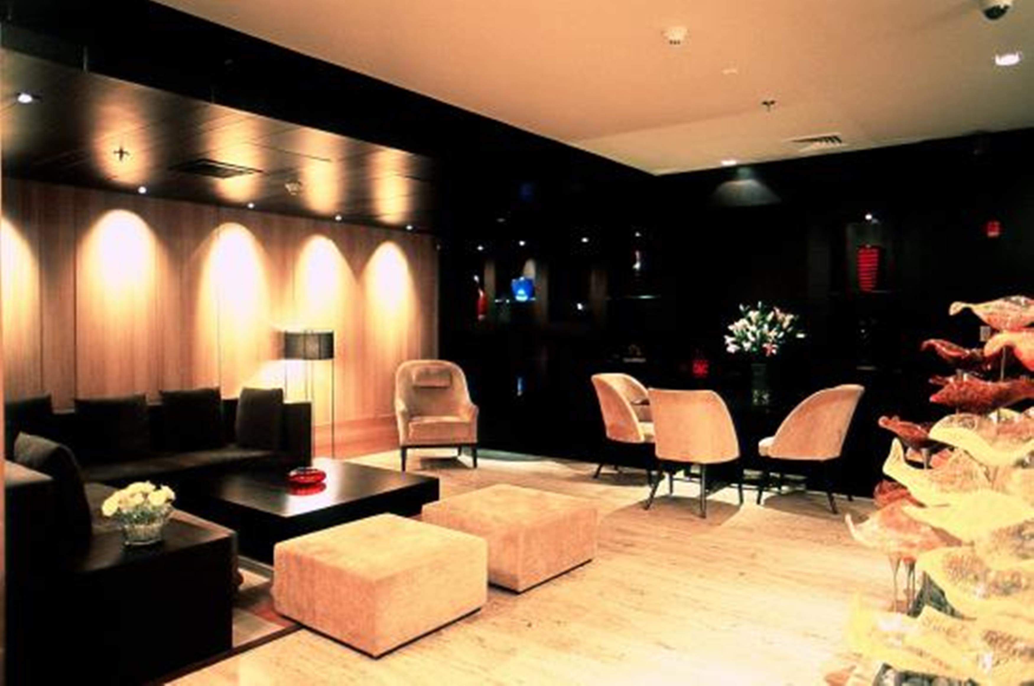 هتل Svelte Hotel & Personal Suites دهلی