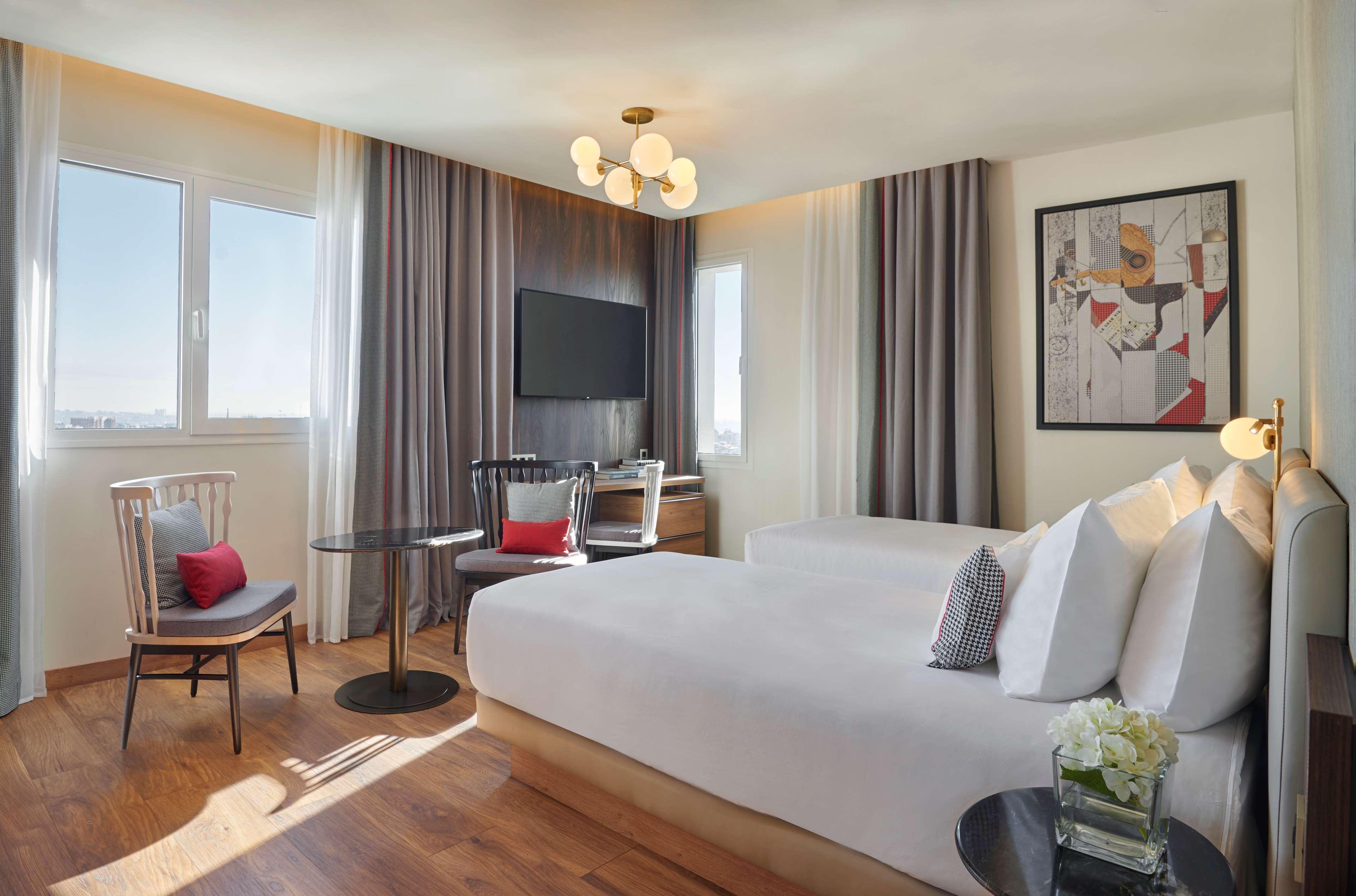 هتل Hyatt Centric Gran Via Madrid مادرید