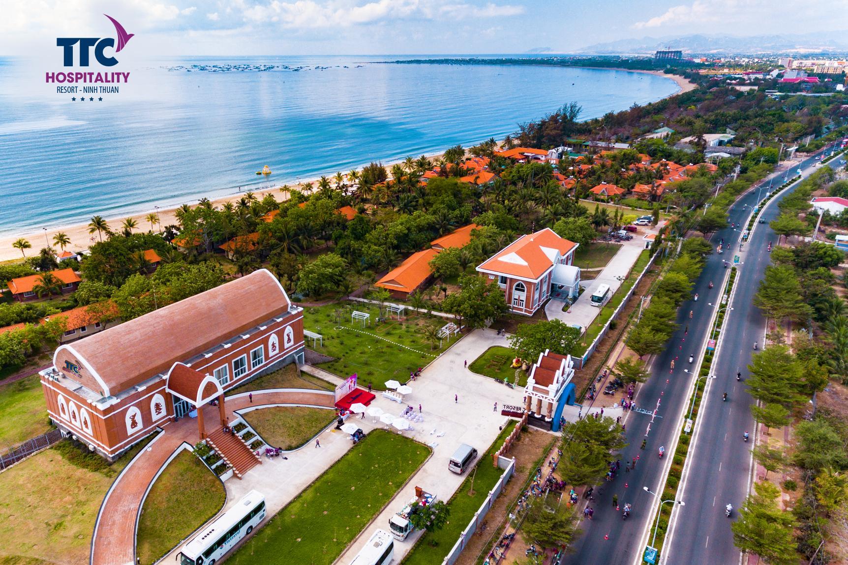Alibaba https://cdn.alibaba.ir/ostorage/hotel/images/4856D107/411806DE2B9A4AC5D3107127AB2A6EB2.jpg