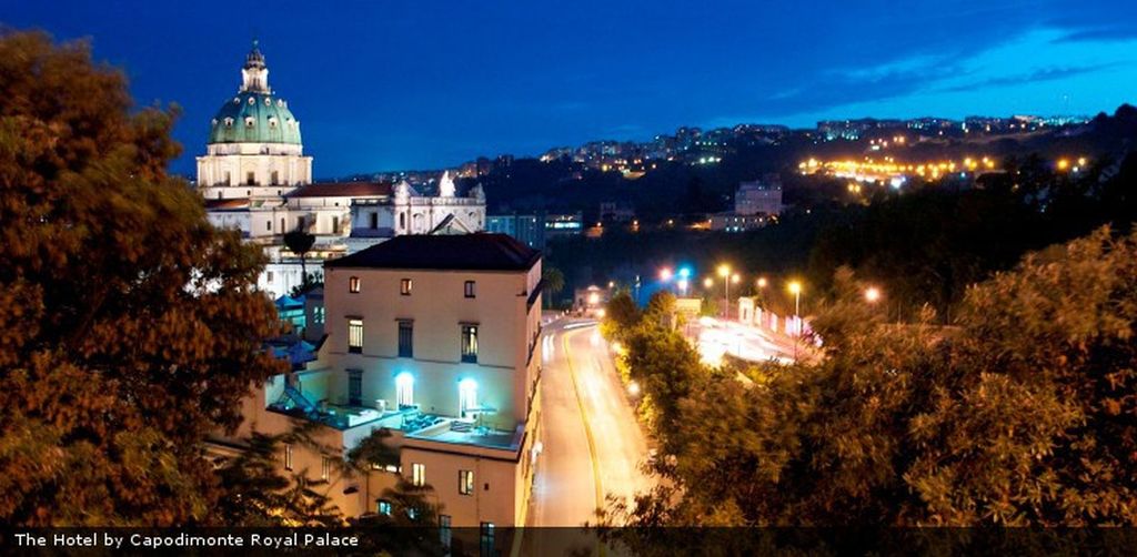 هتل Grand Hotel Capodimonte ناپل