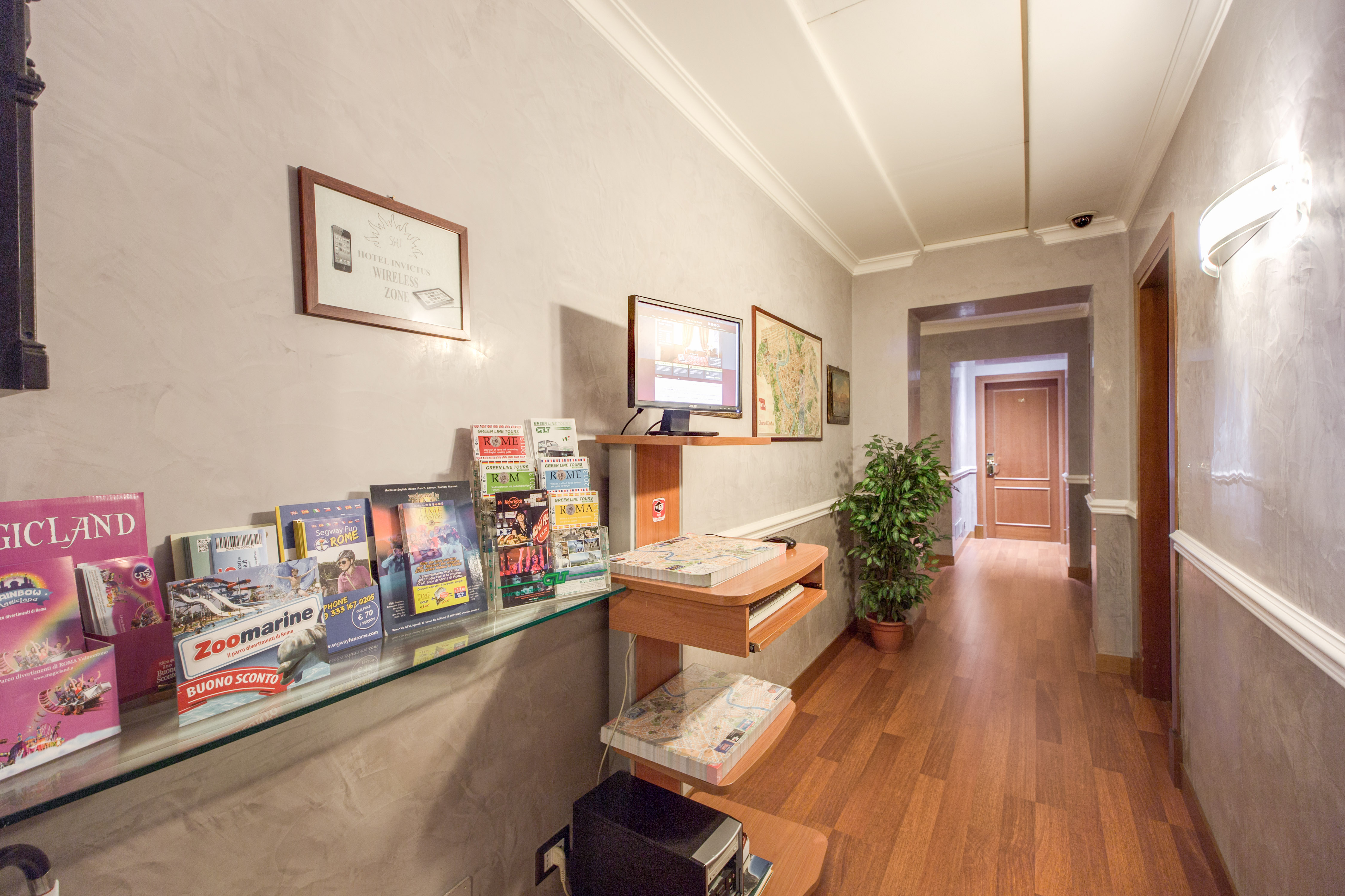 هتل Hi15 Hotel Roma رم
