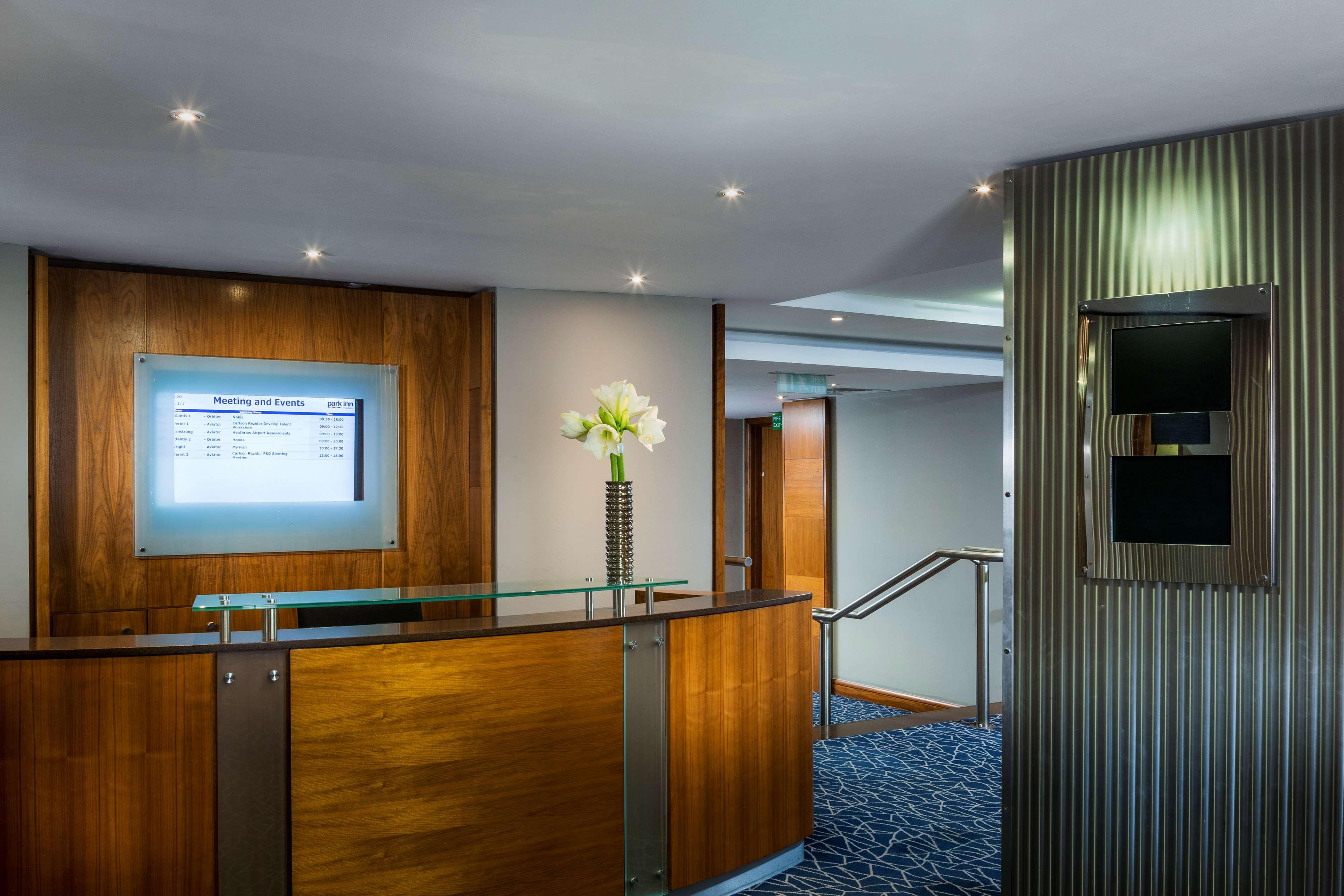 تصاویر Hotel Park Inn by Radisson Hotel & Conference Centre London Heathrow