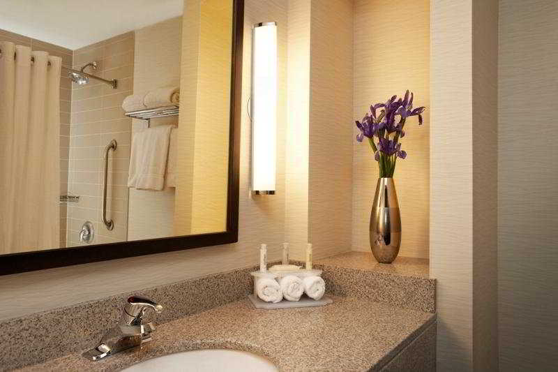عکس های Hotel Holiday Inn Express & Suites Vaughan-Southwest
