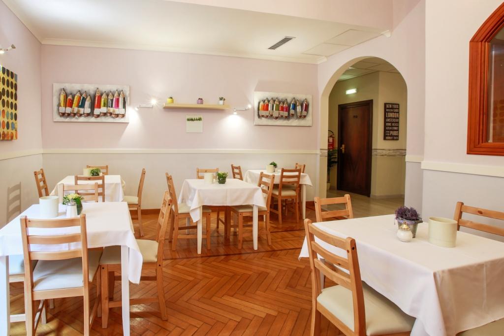 هتل Trinita Dei Monti رم