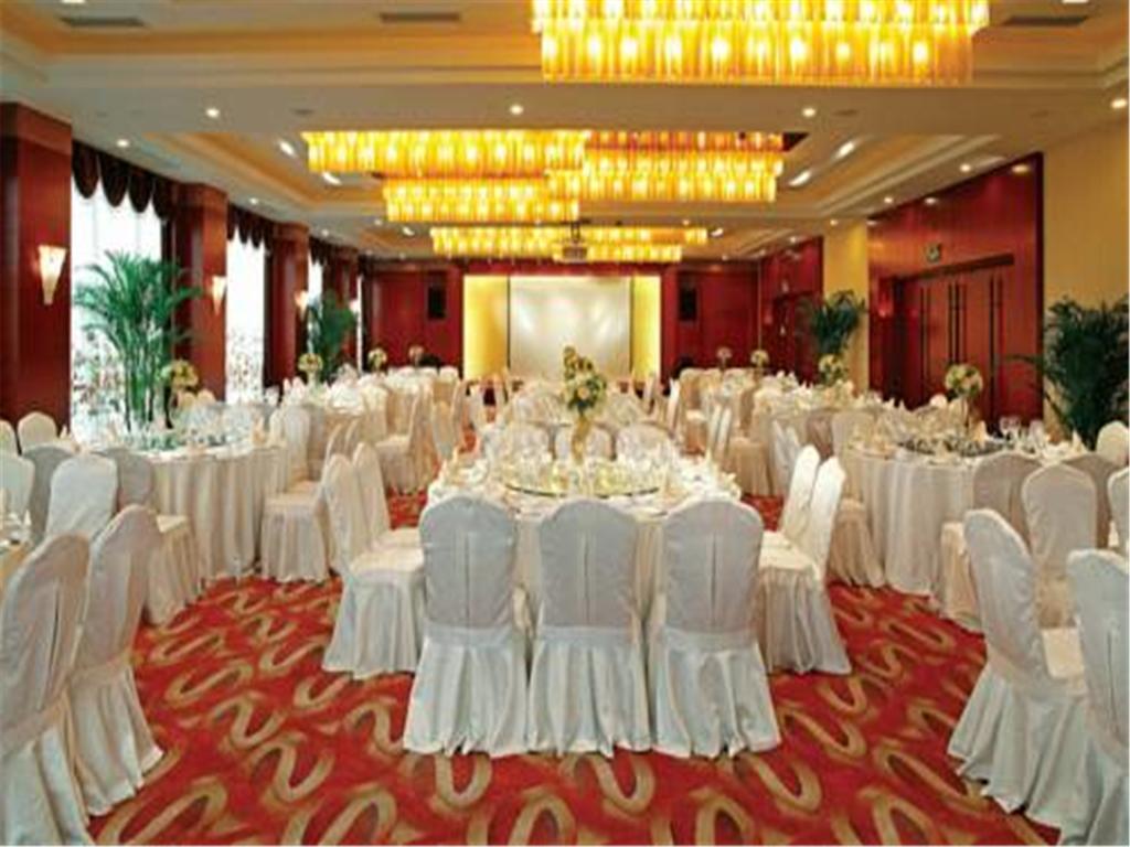 Alibaba https://cdn.alibaba.ir/ostorage/hotel/images/4B02F215/5FD0F8B56AC2A76F15B379D351BD71A6.jpg