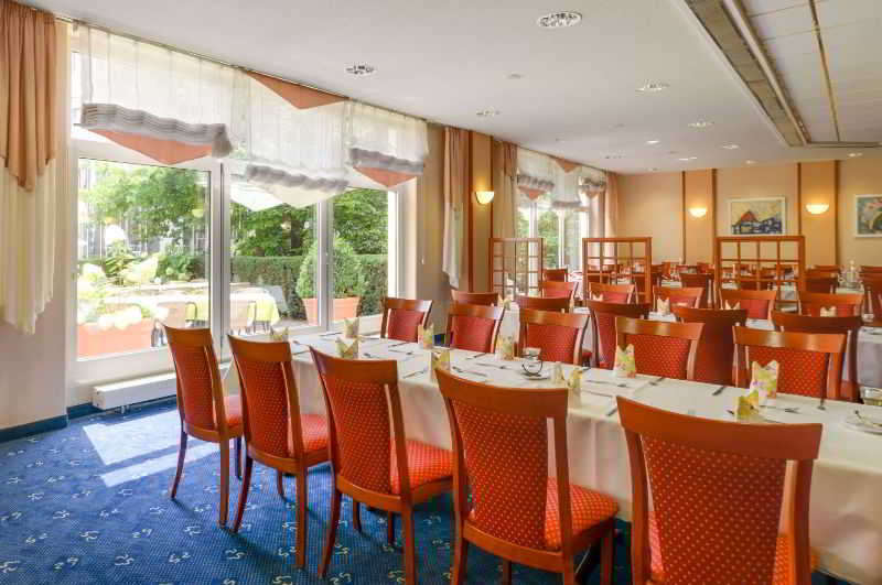 هتل NOVINA HOTEL Südwestpark نورمبرگ