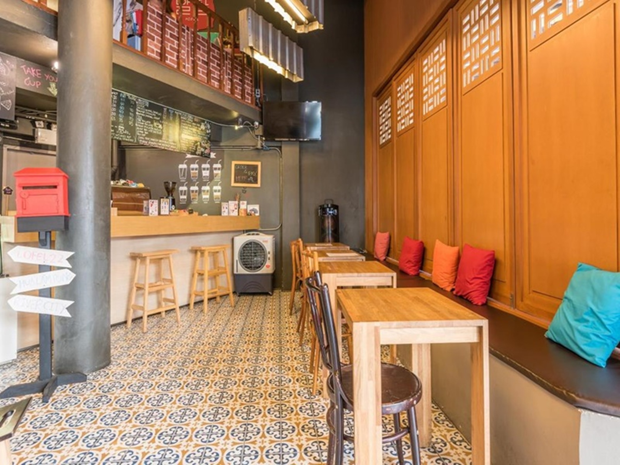 هتل Loftel 22 Hostel بانگکوک