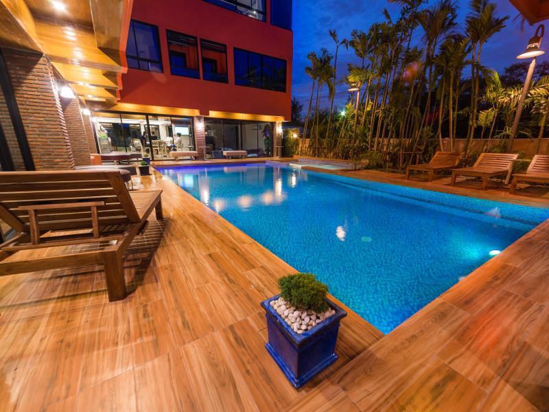 هتل Thongtara House Boutique Hotel Srinakarin Samut Prakan