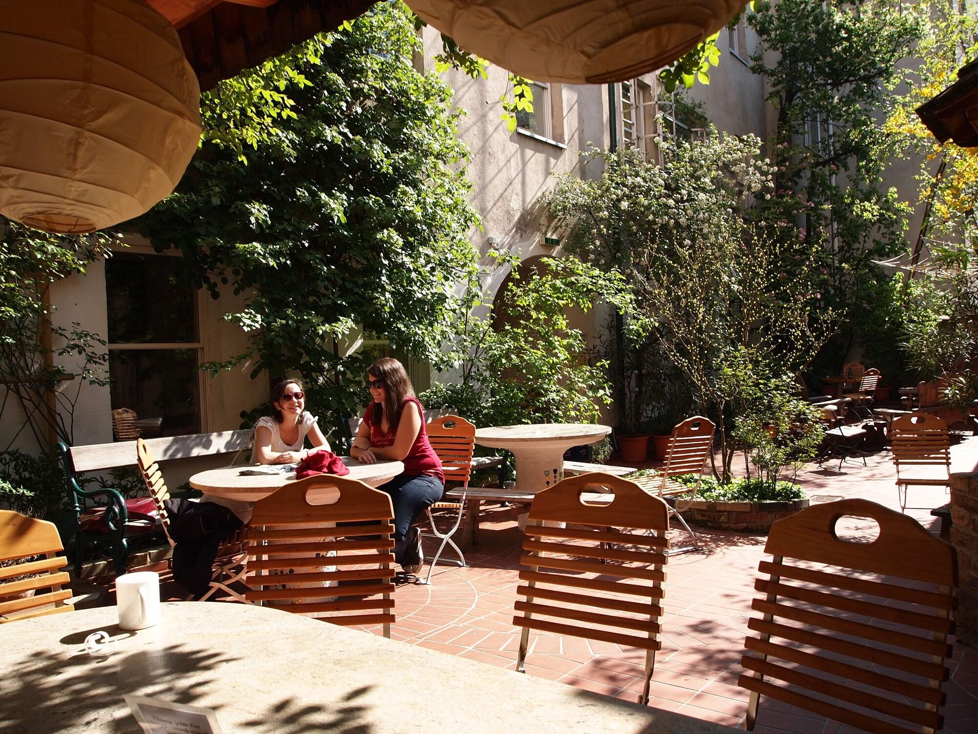 Alibaba https://cdn.alibaba.ir/ostorage/hotel/images/4D4A5D34/388EB70B0315CA7AE81AB2756F141B10.jpg