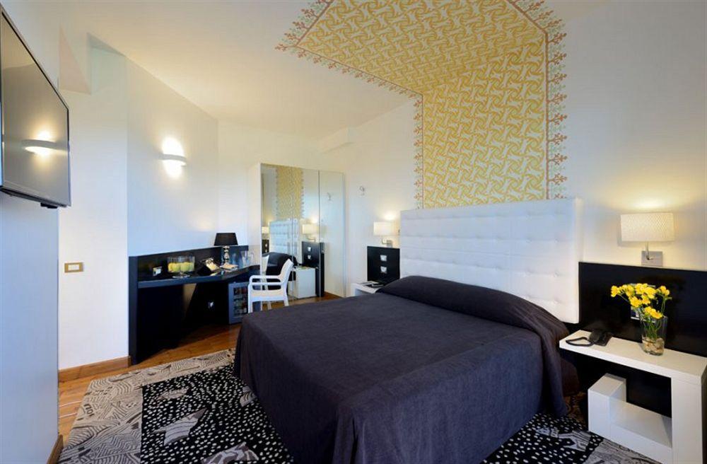 هتل Ecohotel Roma رم