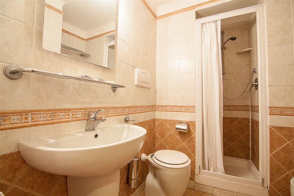 هتل Hotel Pomezia رم