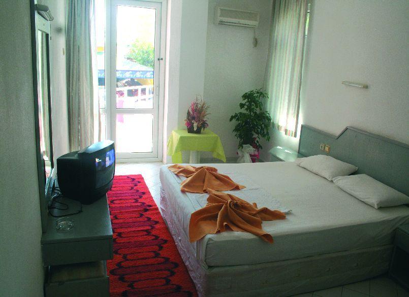 هتل Bariscan Hotel Mahmutlar