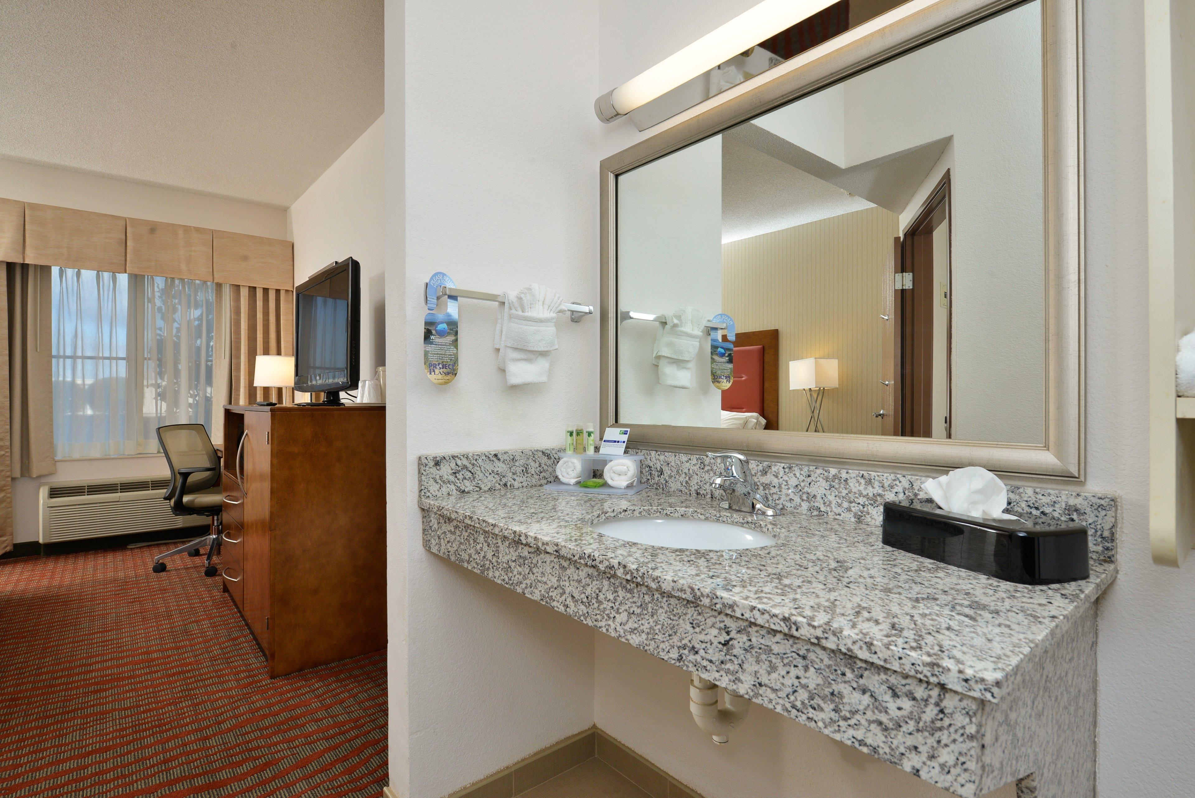هتل Holiday Inn Express Boston Milford Milford
