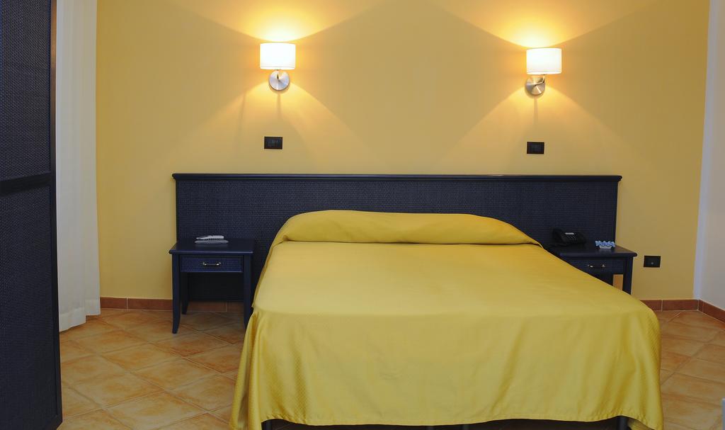 هتل Antica Perla Residence San Leone