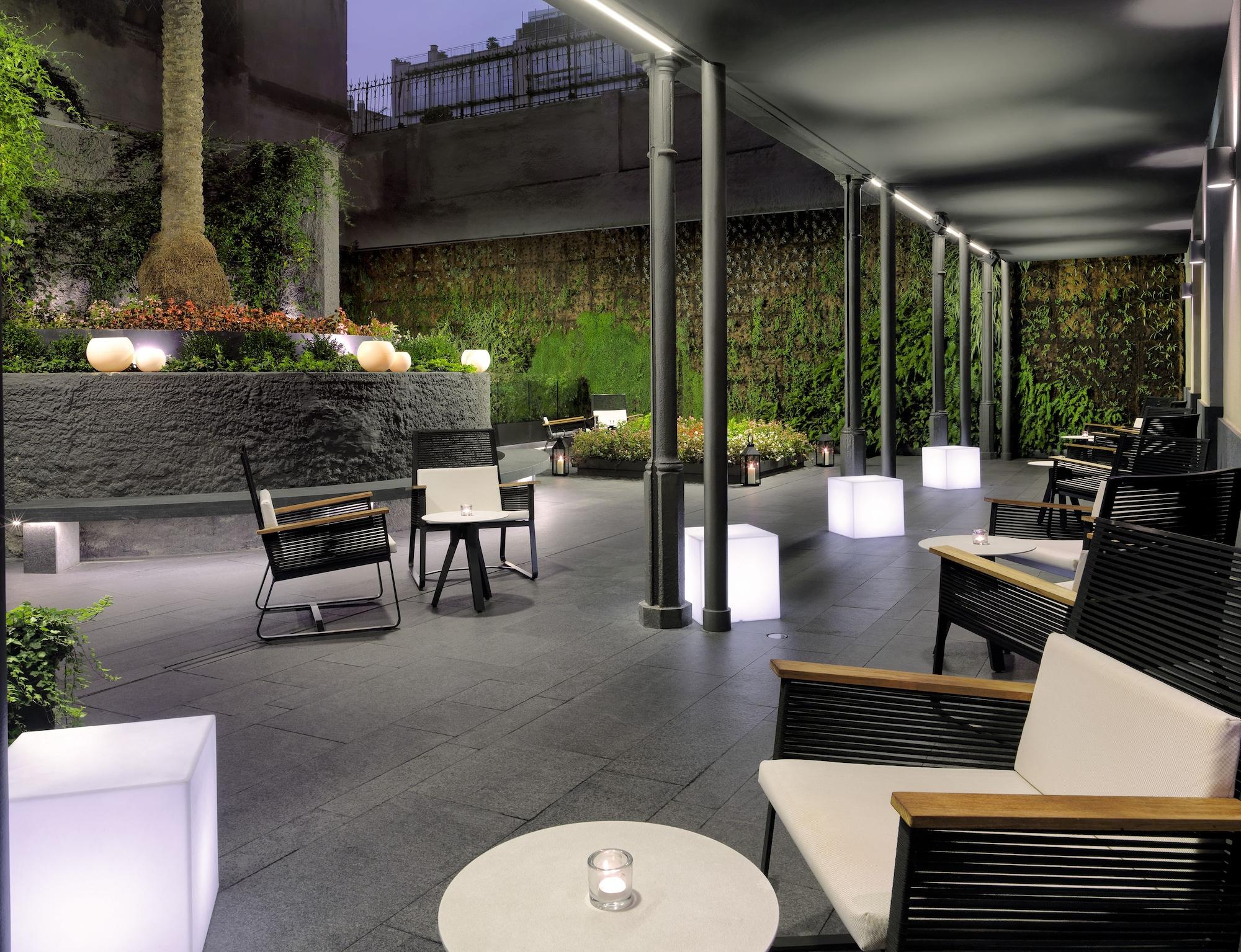 هتل H10 Urquinaona Plaza بارسلونا