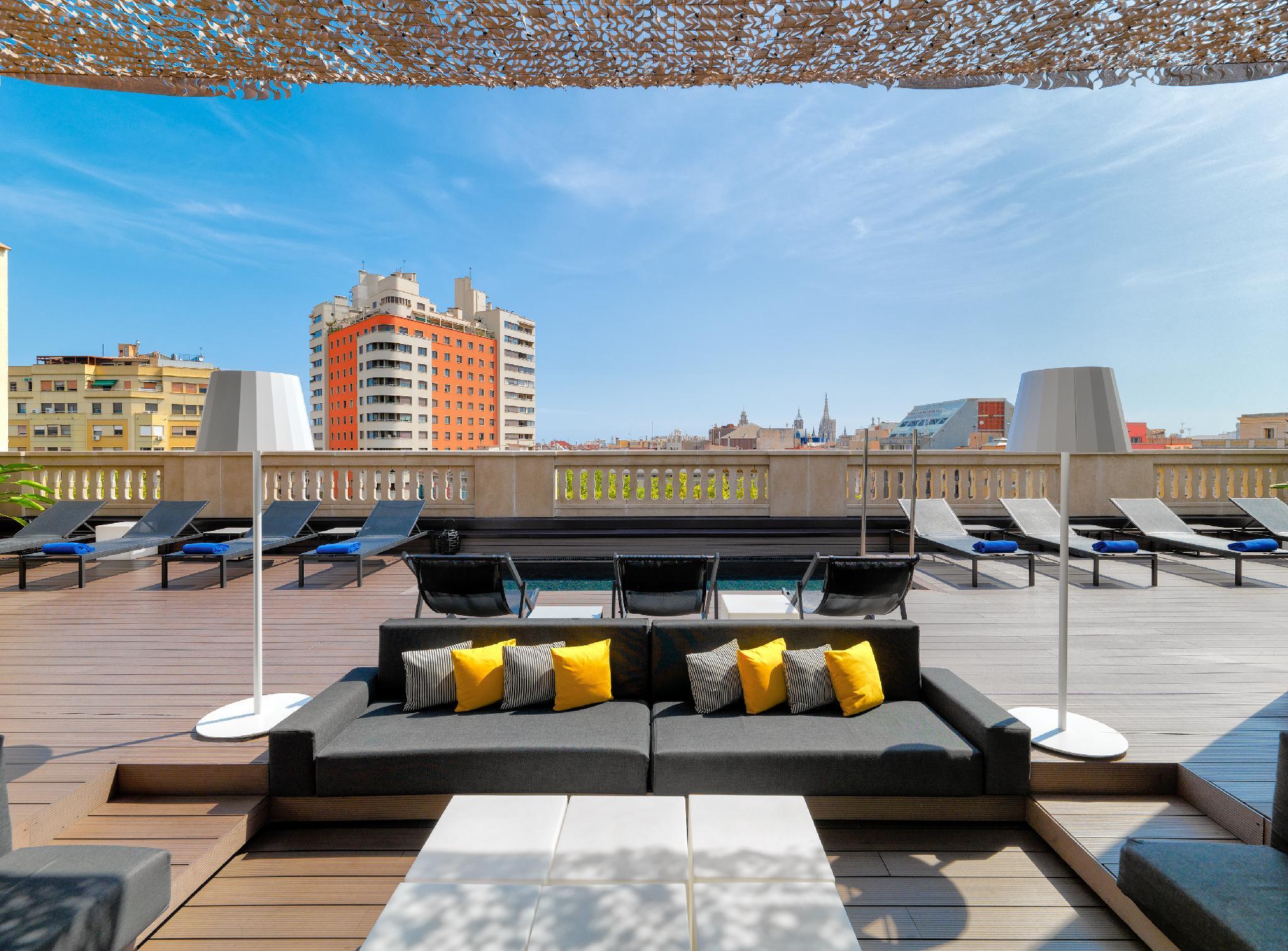 هتل H10 Urquinaona Plaza بارسلونا
