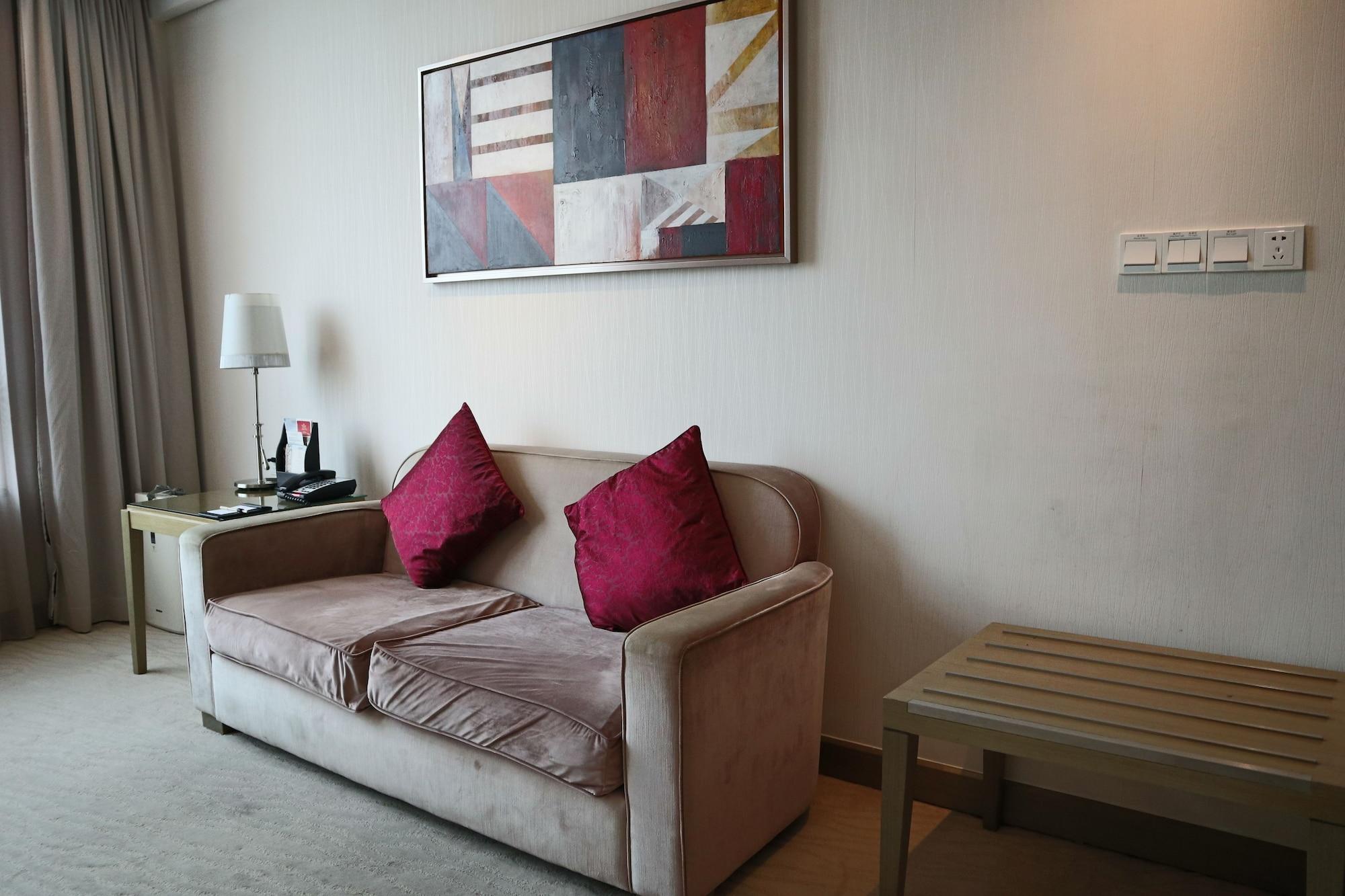 هتل Ramada Plaza Shanghai Caohejing Shanghai