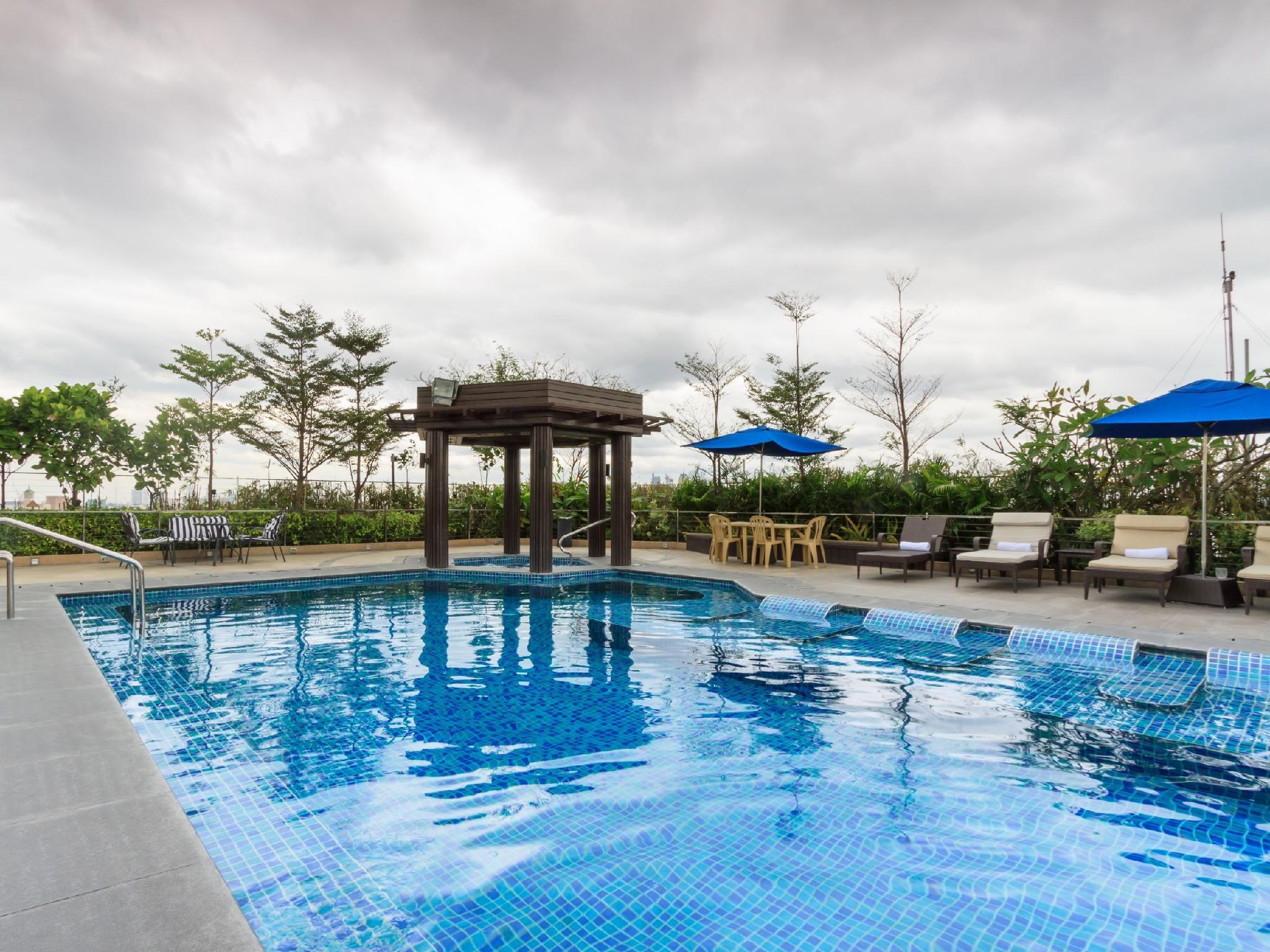 هتل Belmont Hotel Manila Pasay City