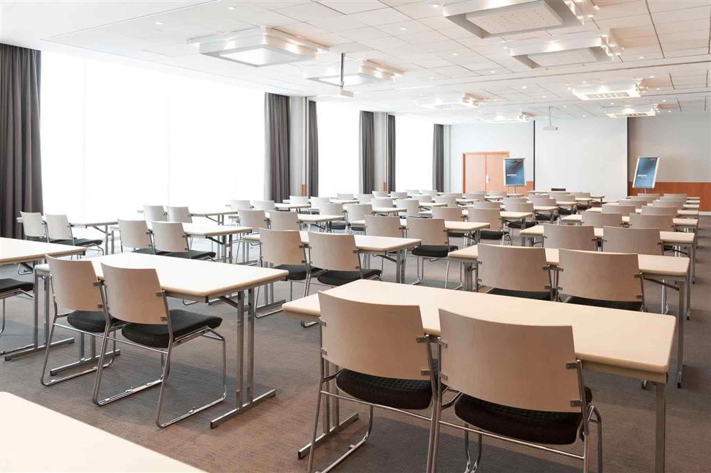 هتل Novotel Leuven Centrum Leuven