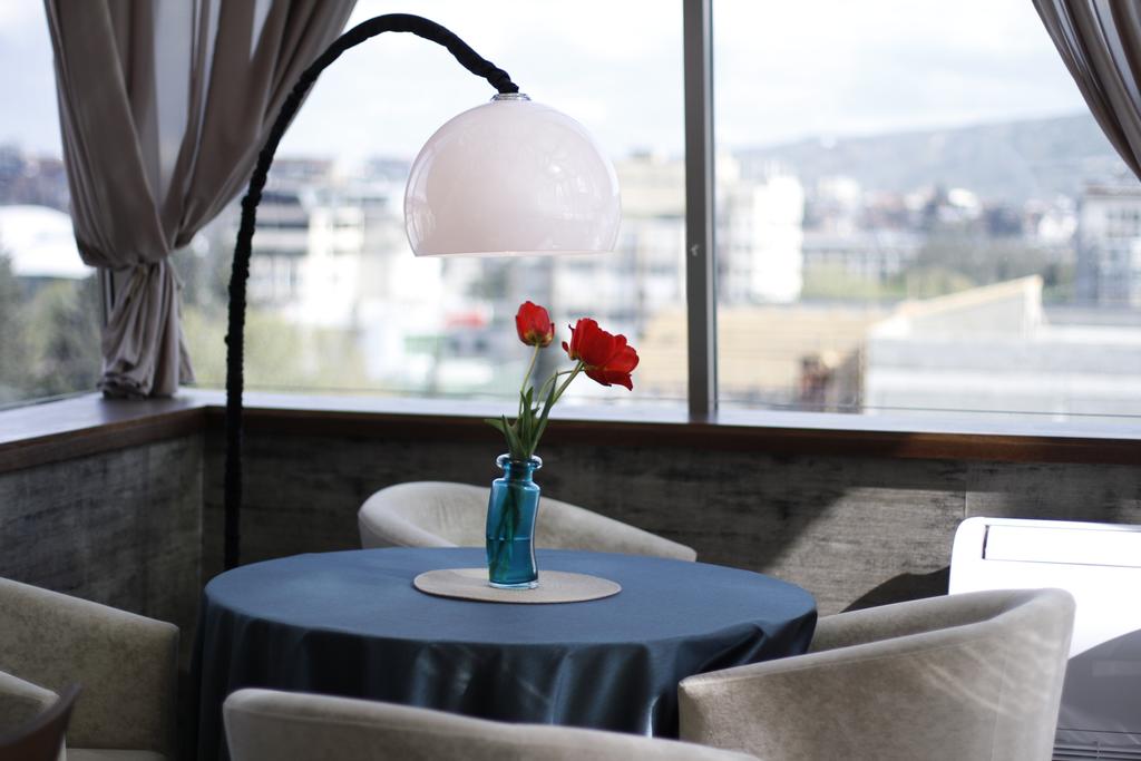 هتل Opera Tbilisi Old Art Boutique Hotel تفلیس