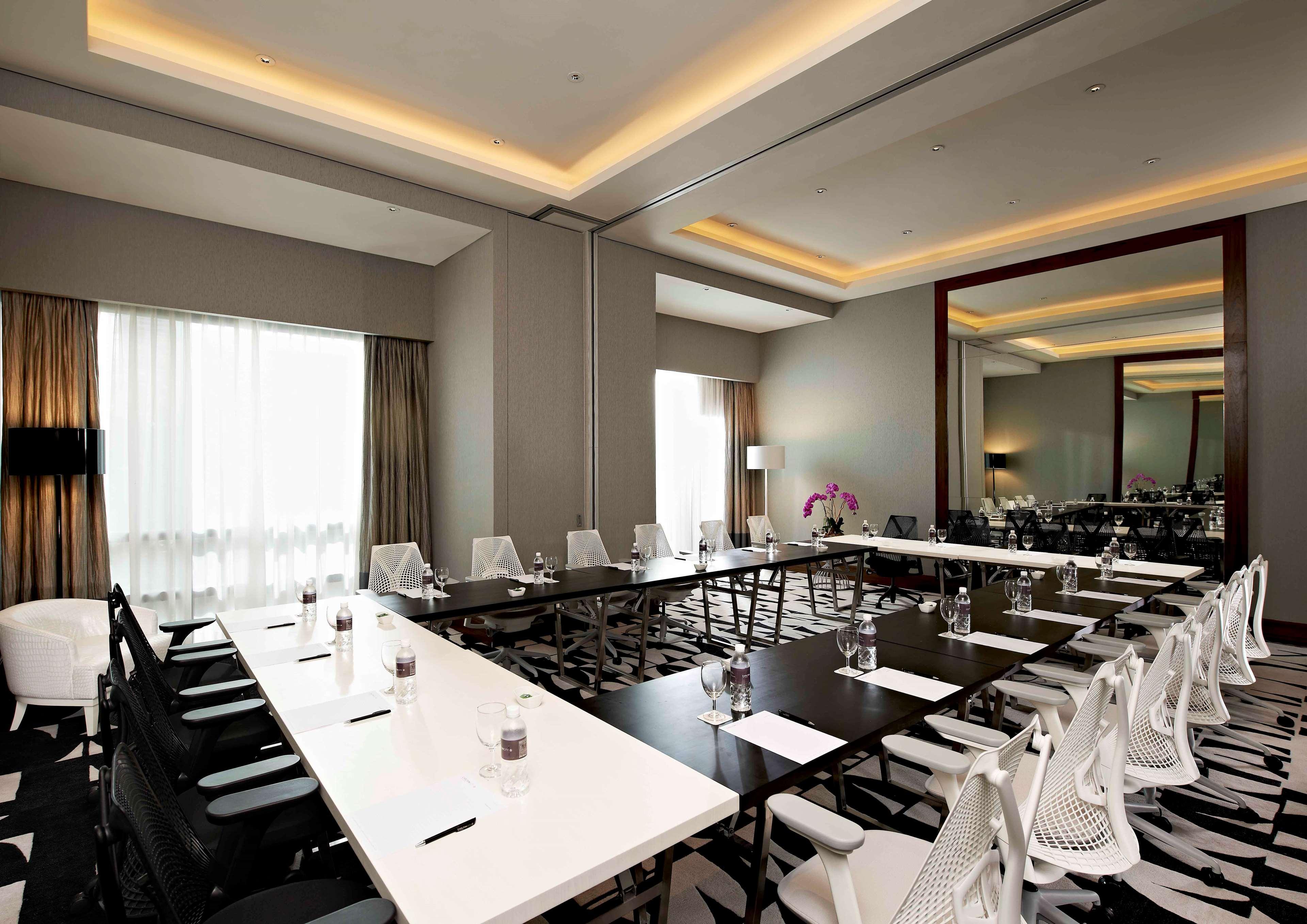 هتل Carlton City Hotel سنگاپور