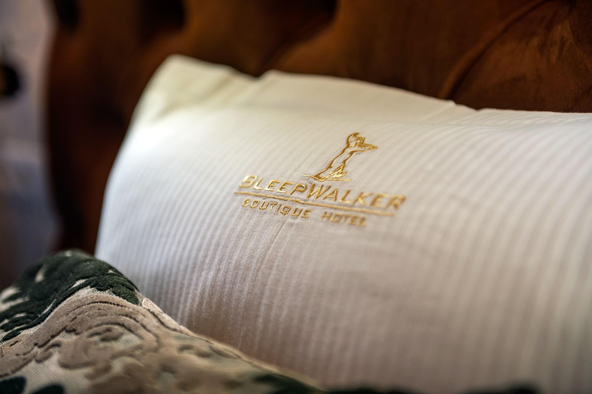 هتل SleepWalker Boutique Suites Wroclaw