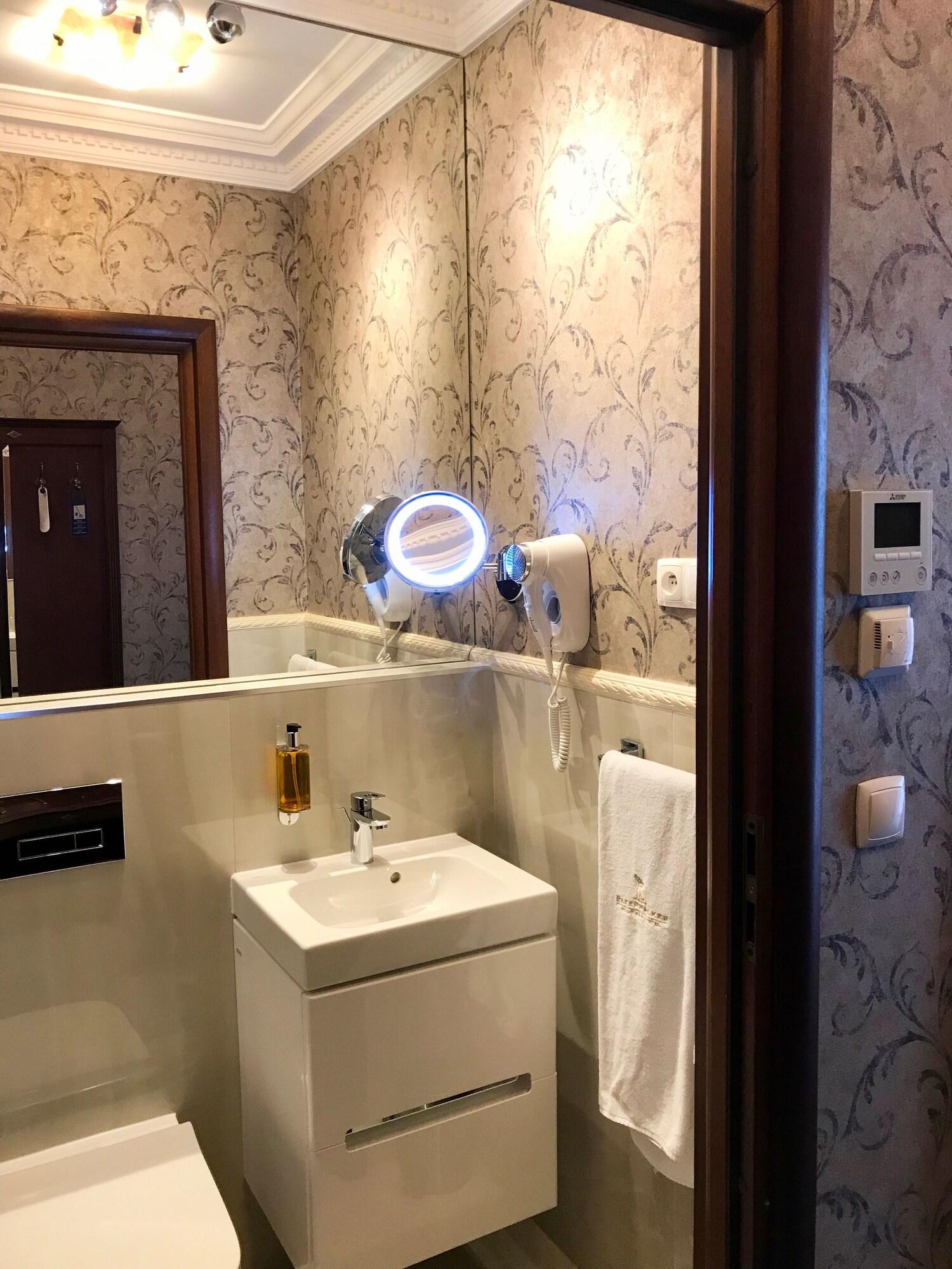 هتل SleepWalker Boutique Suites Wroclaw