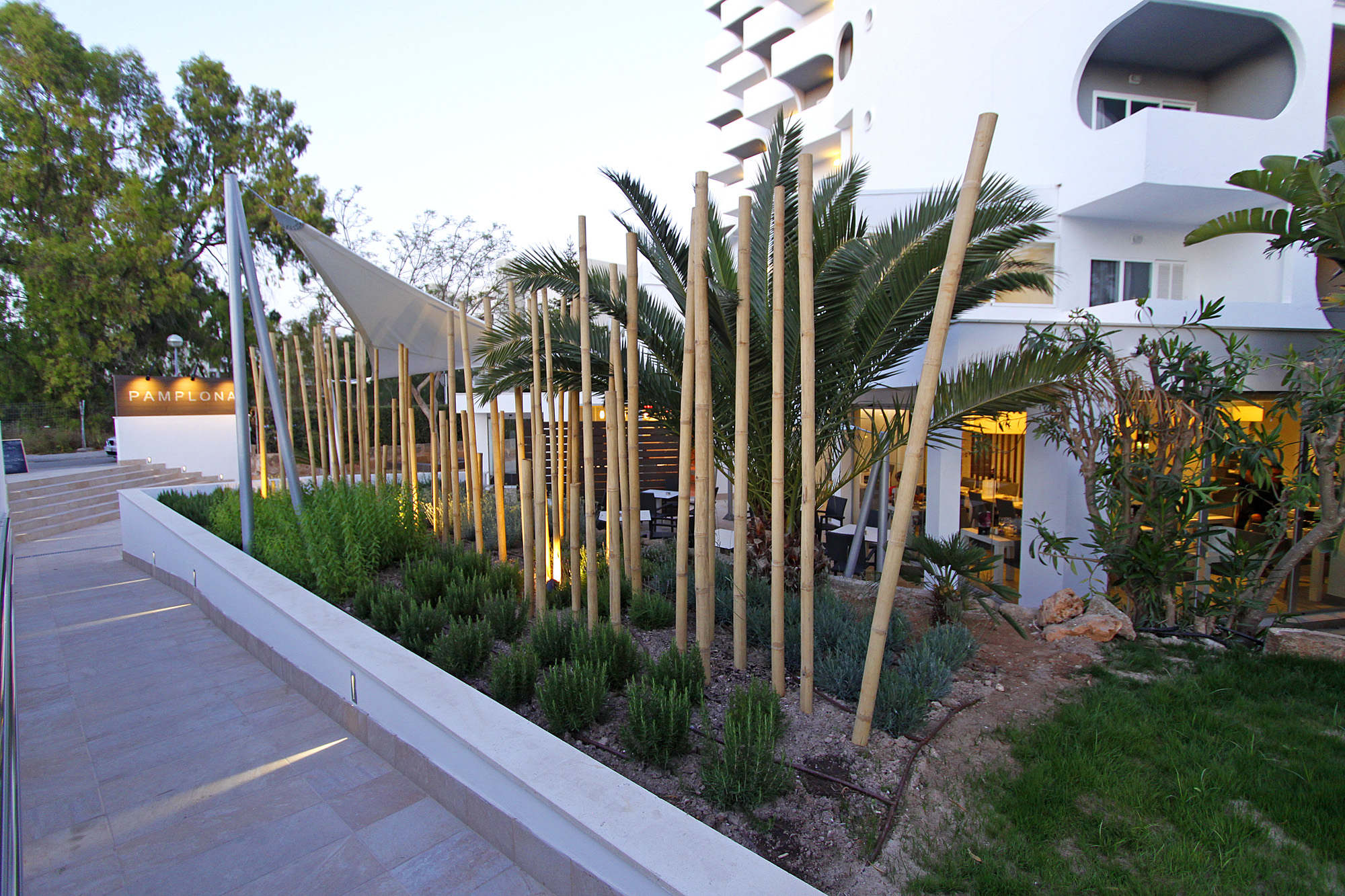 Alibaba https://cdn.alibaba.ir/ostorage/hotel/images/52548C4D/1158F47771C39988C78CBC6553DA5490.jpg