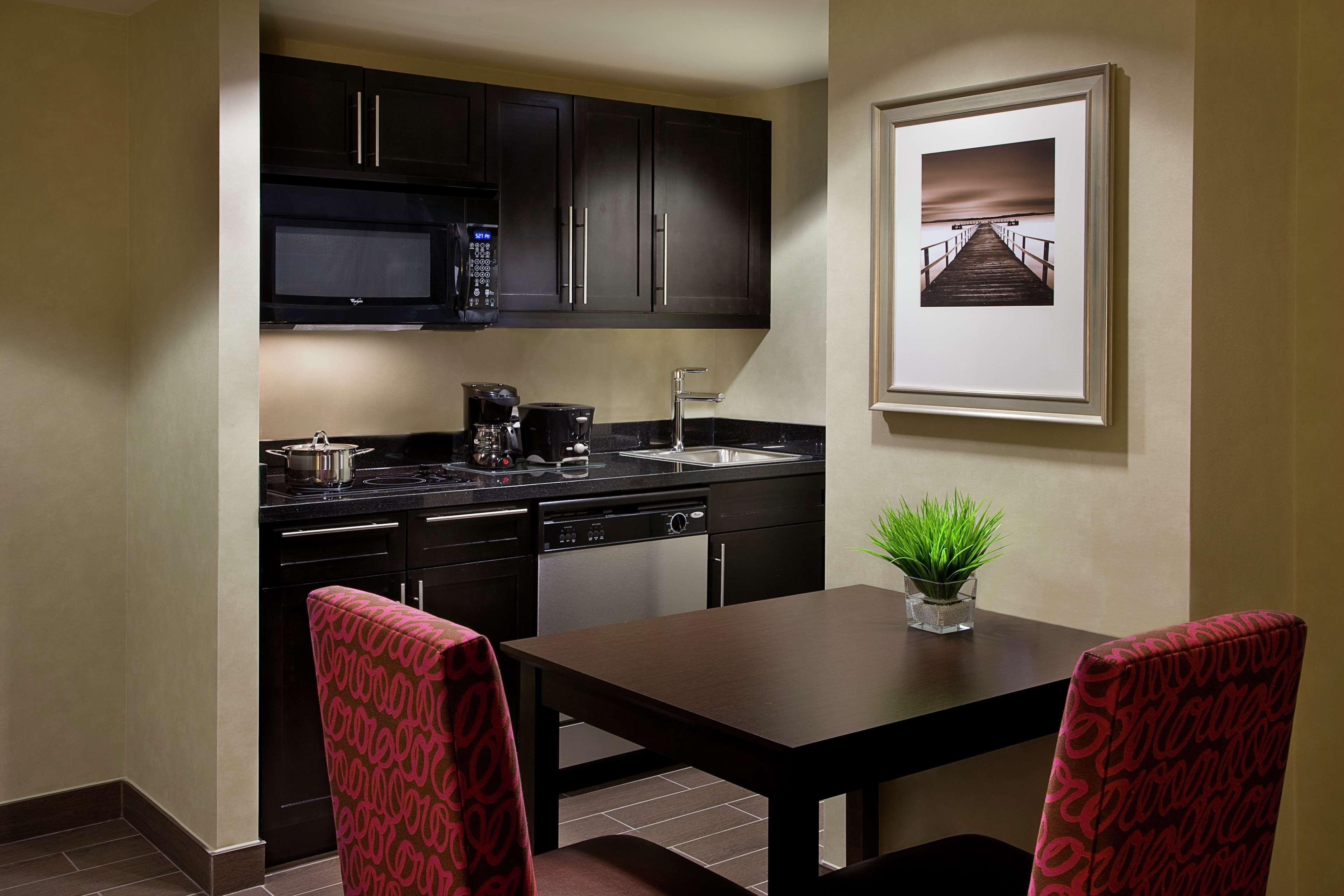 هتل Homewood Suites Toronto Vaughan Vaughan