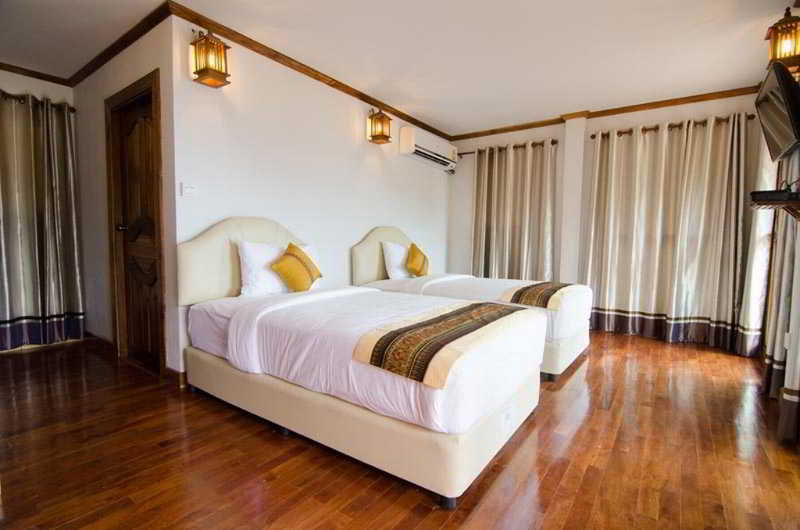 هتل Phi Phi The Beach Resort Phi Phi Island / Ko Pee Pee