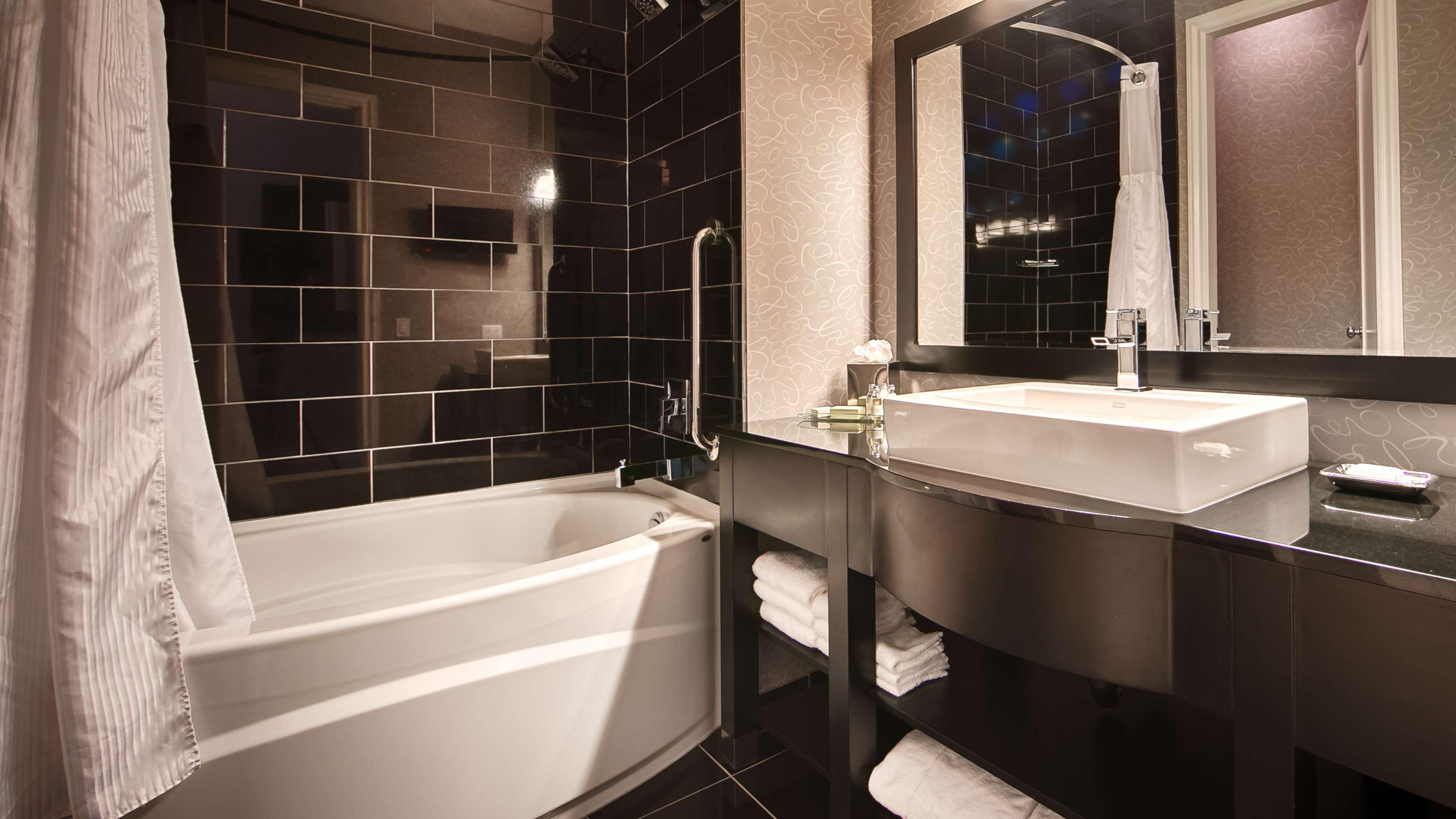 هتل Prestige Oceanfront Resort Sooke Sooke