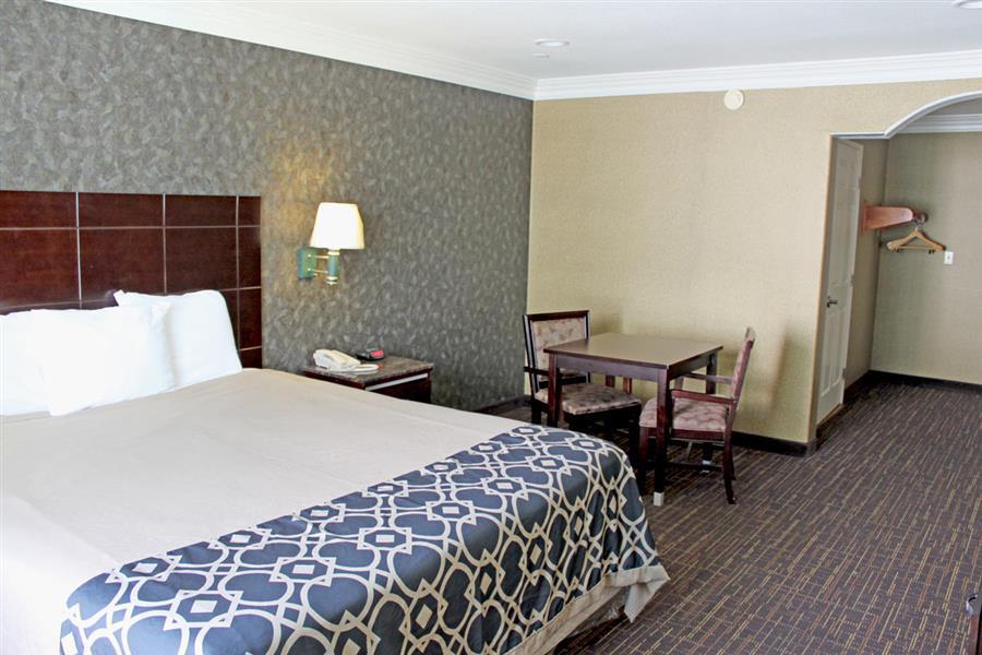 هتل Crystal Inn & Suites Inglewood