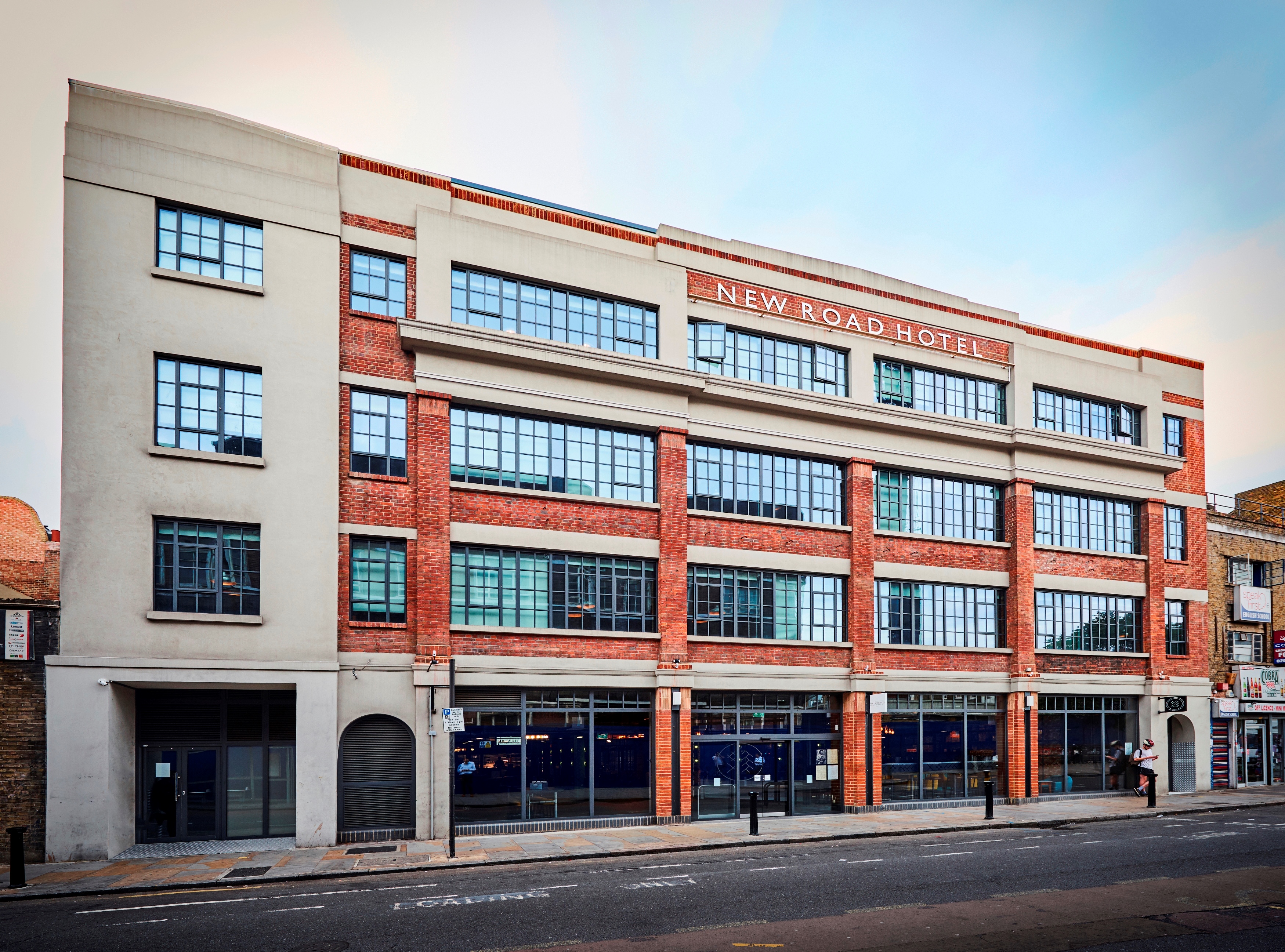 Alibaba https://cdn.alibaba.ir/ostorage/hotel/images/548043D4/44A2042AB0A7017B1E0DE41466DC8C69.jpg