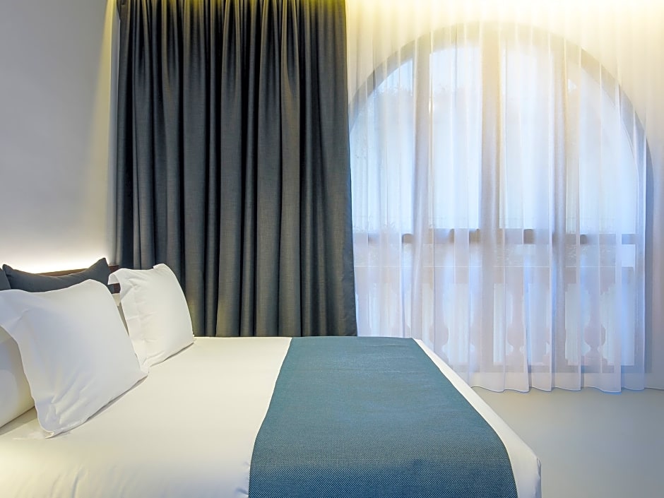 Alibaba https://cdn.alibaba.ir/ostorage/hotel/images/55A48E1C/C9F92F7E864A2DD75CC2F31E531CA065.jpg