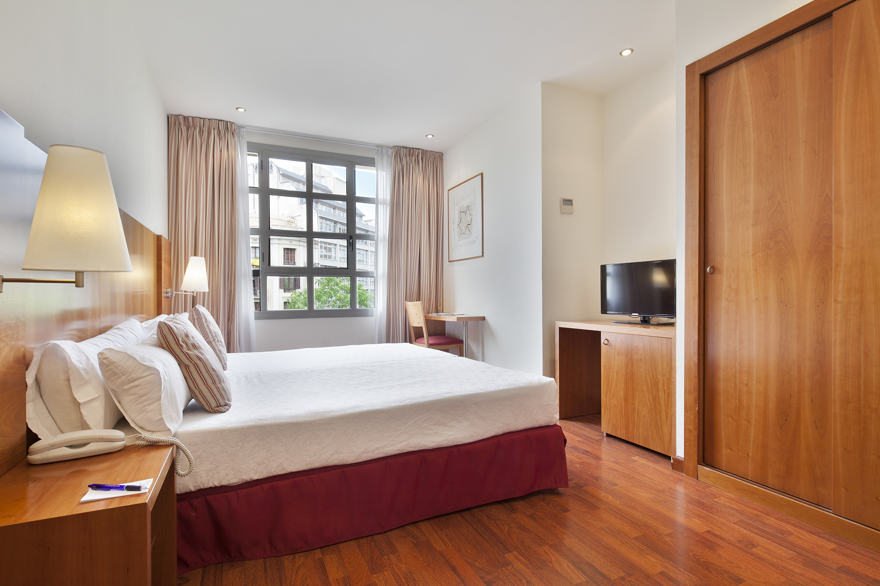 هتل Hotel Aranea بارسلونا