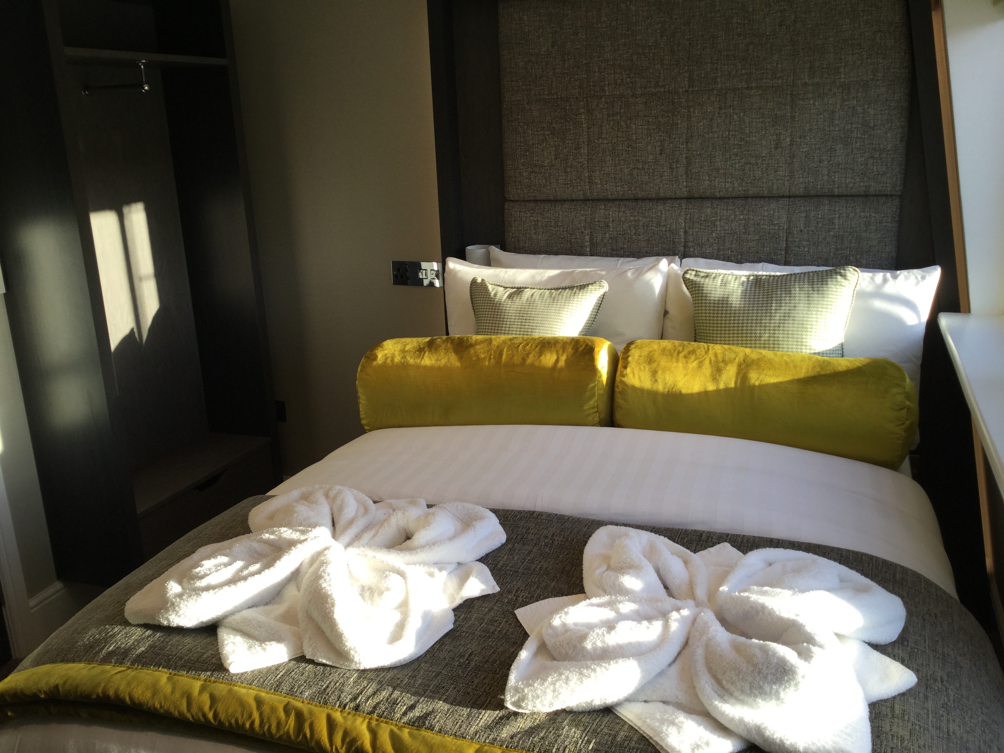 هتل Mornington Hotel London Victoria لندن